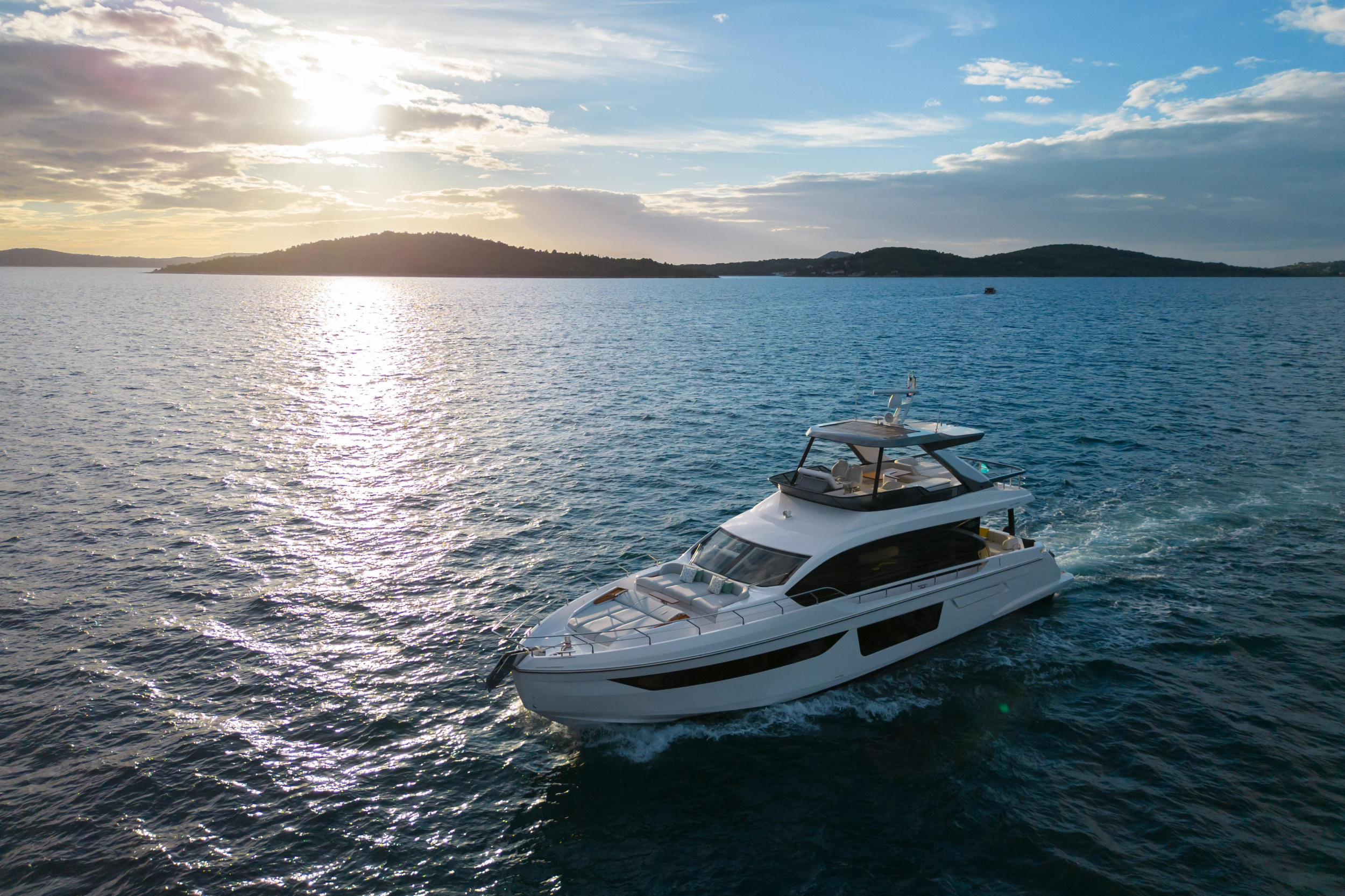 Azimut 68 Fly — photo 81