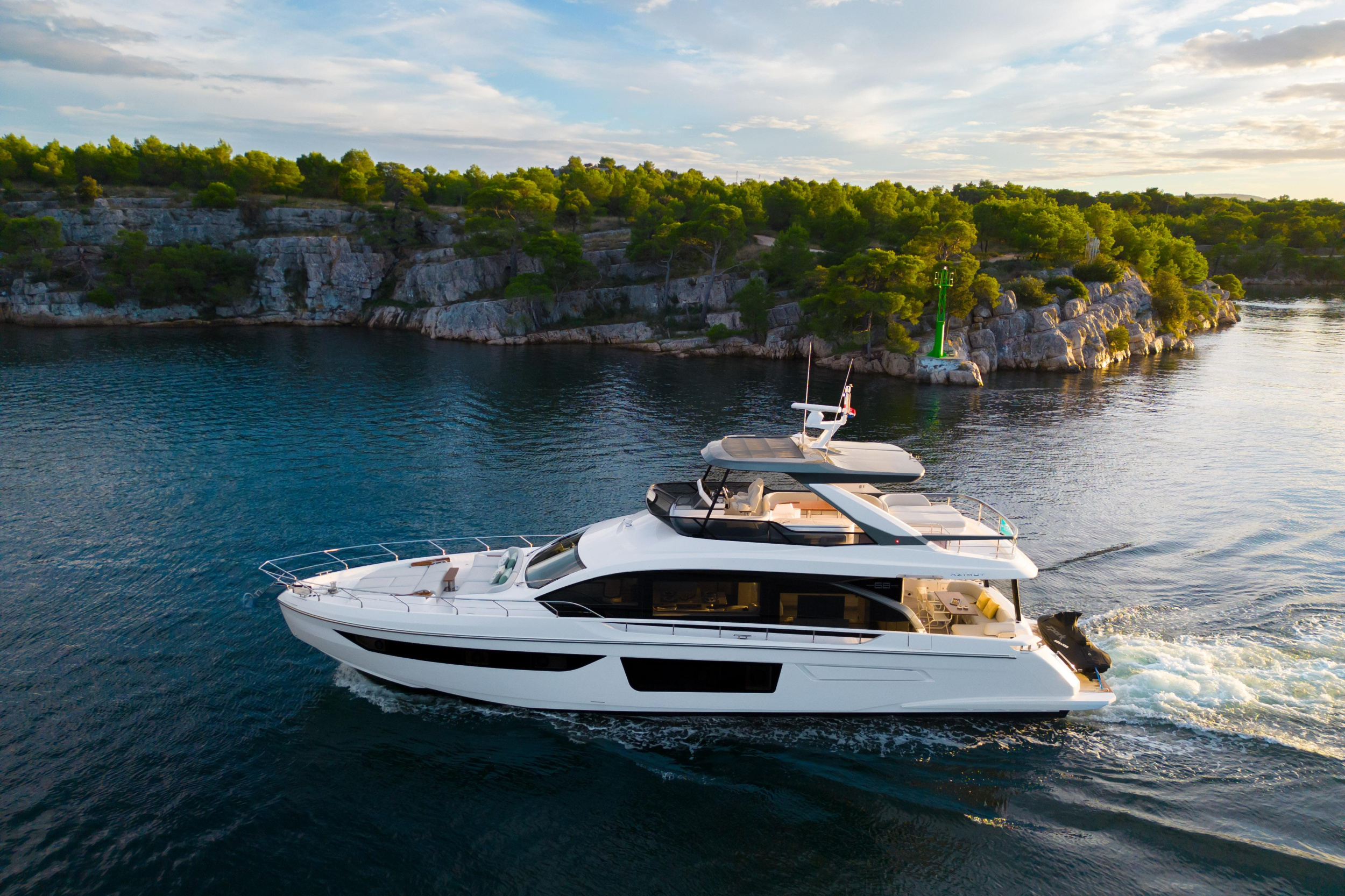 Azimut 68 Fly — photo 26