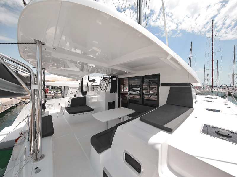 Lagoon 42 — photo 27