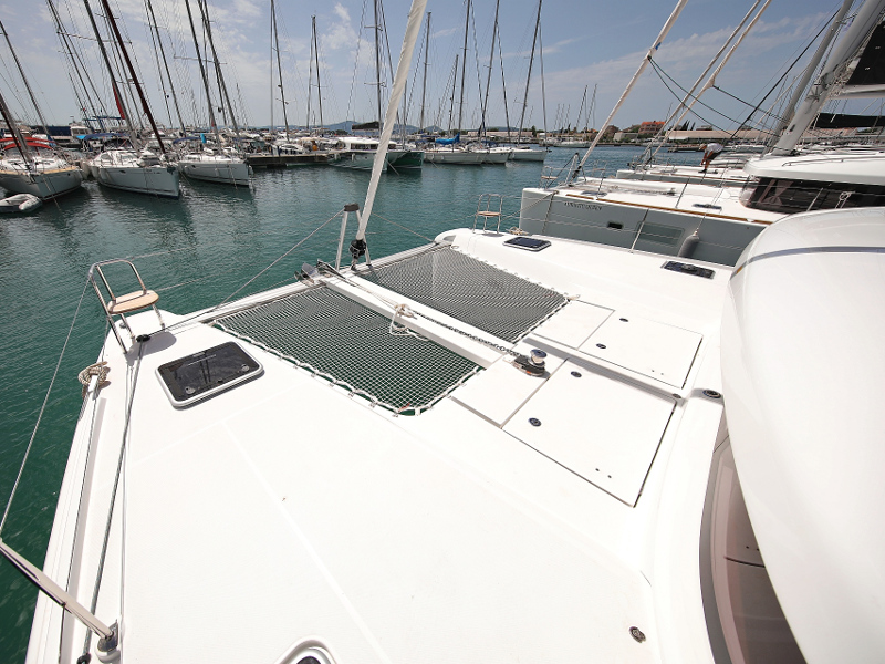 Lagoon 42 — photo 14