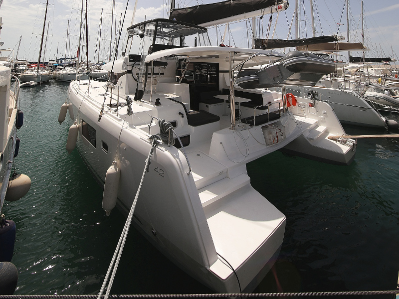 Lagoon 42 — photo 22