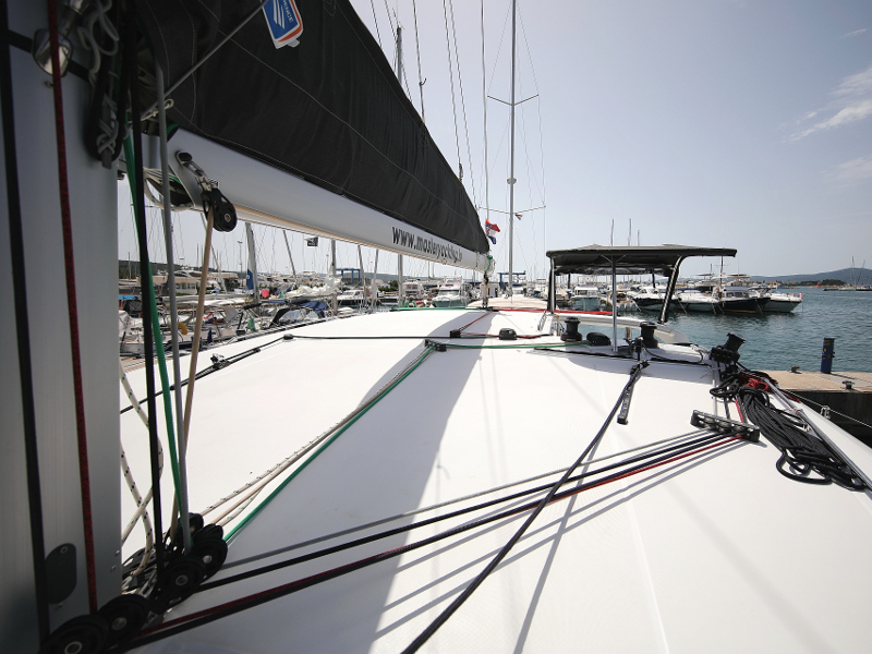 Lagoon 400 S2 LTD EDITION — photo 60