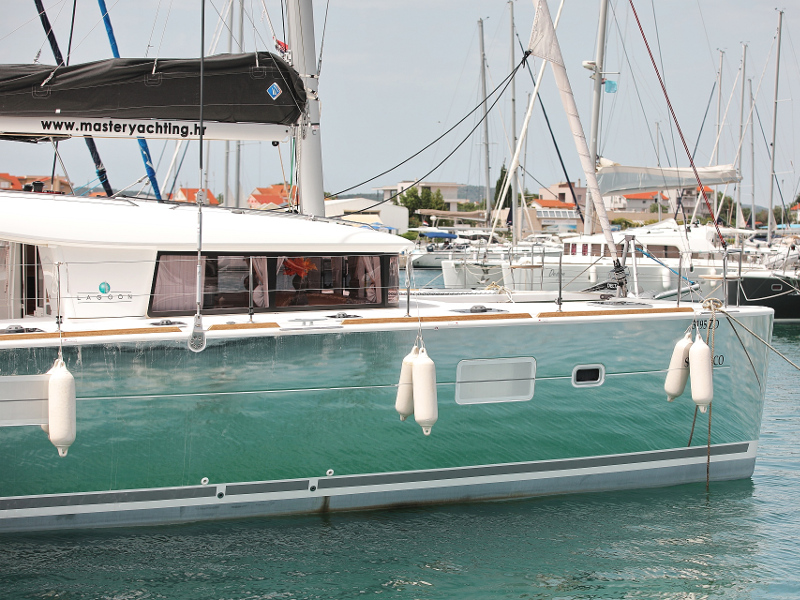 Lagoon 400 S2 LTD EDITION — photo 11