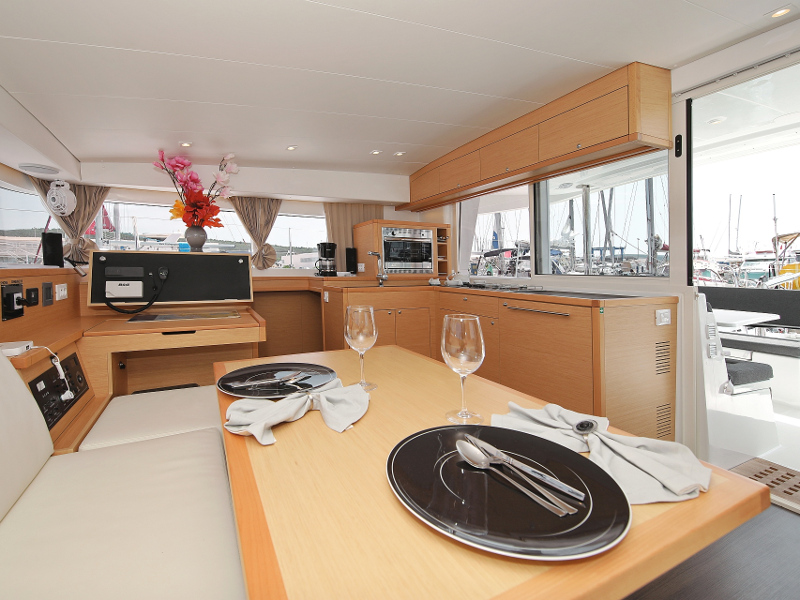 Lagoon 400 S2 LTD EDITION — photo 75