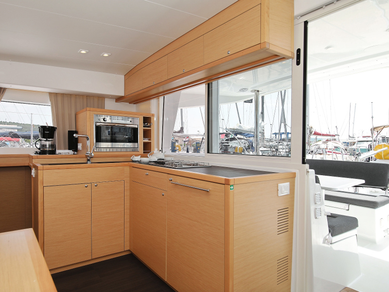 Lagoon 400 S2 LTD EDITION — photo 12