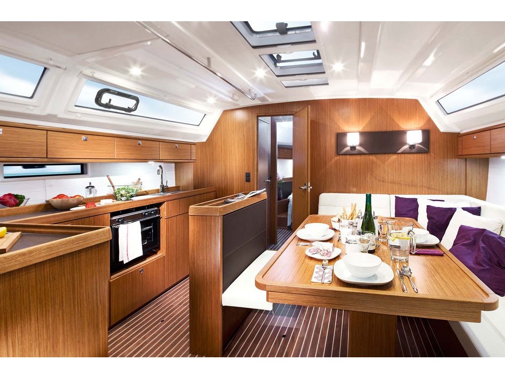 Bavaria Cruiser 46 — photo 6