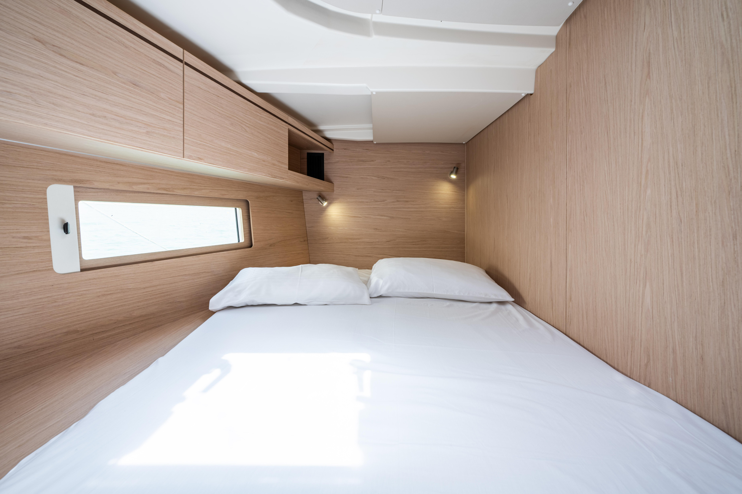 Oceanis 51.1 — photo 26