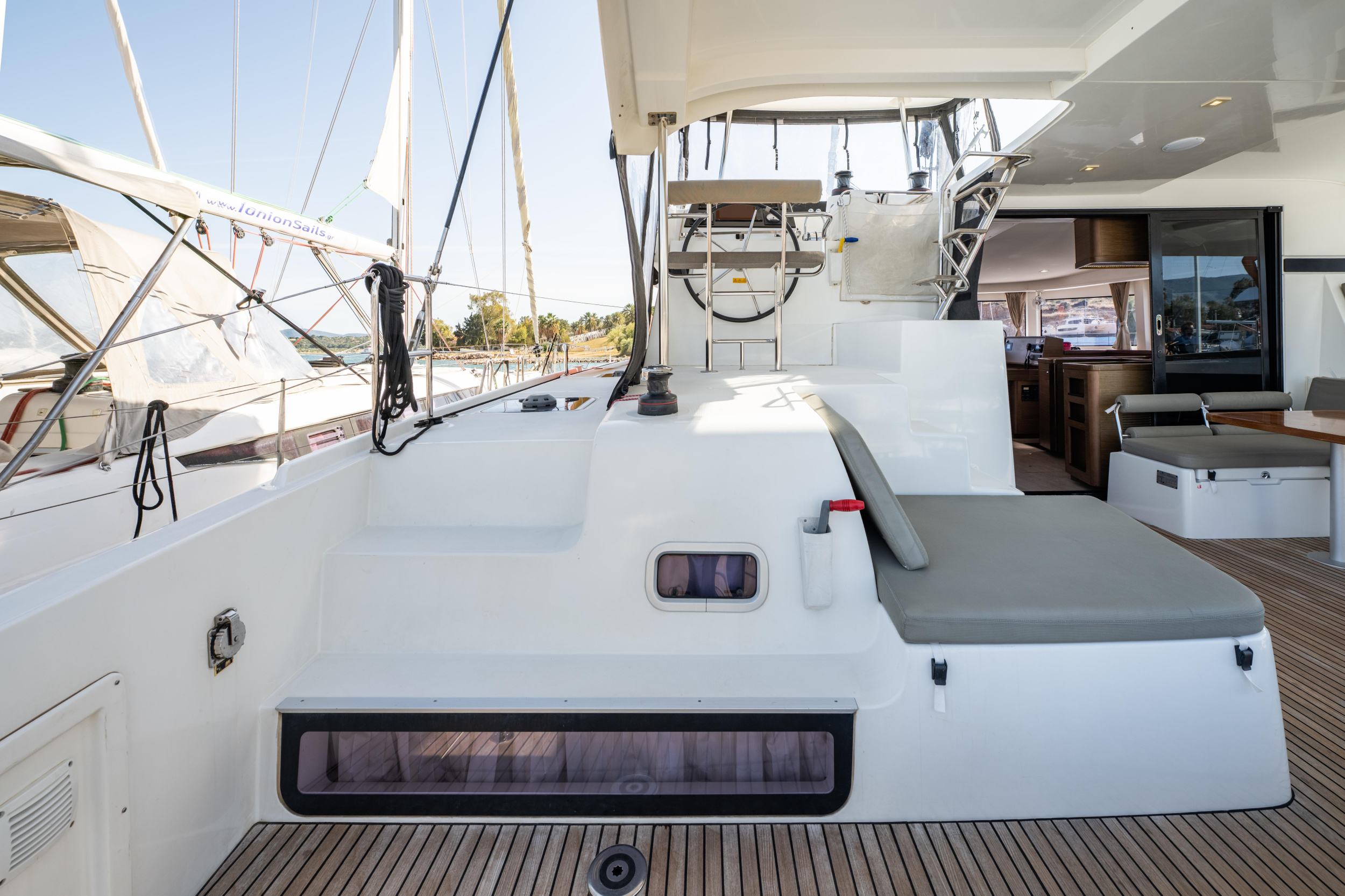 Lagoon 42 — photo 20