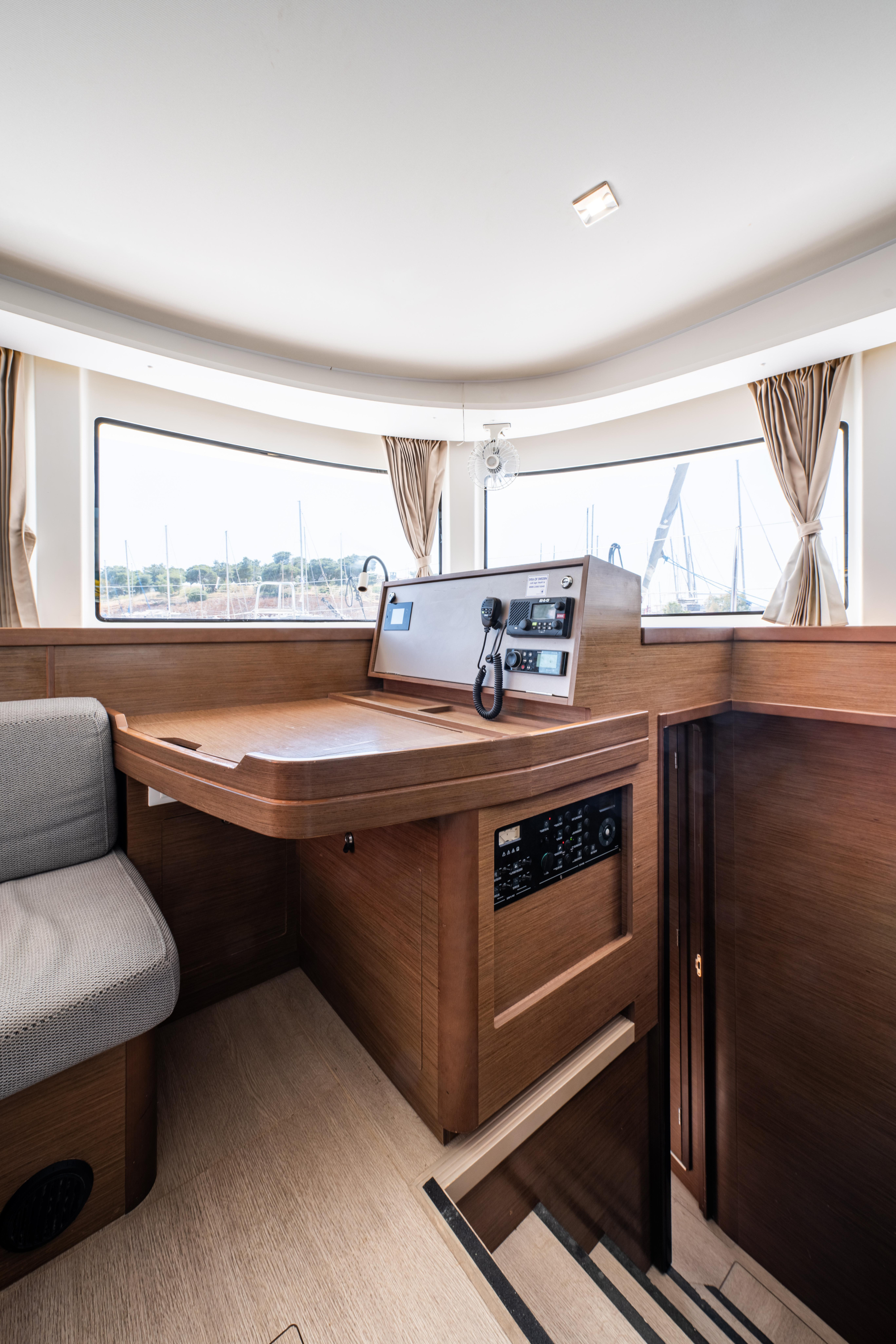 Lagoon 42 — photo 15