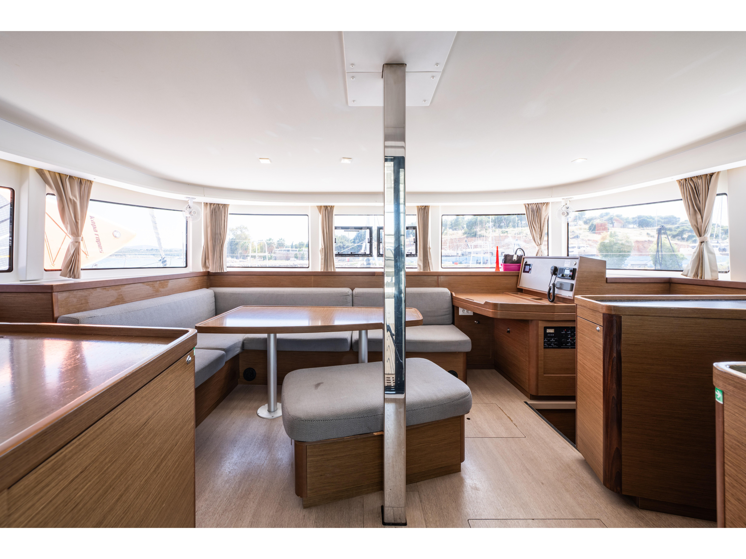 Lagoon 42 — photo 19