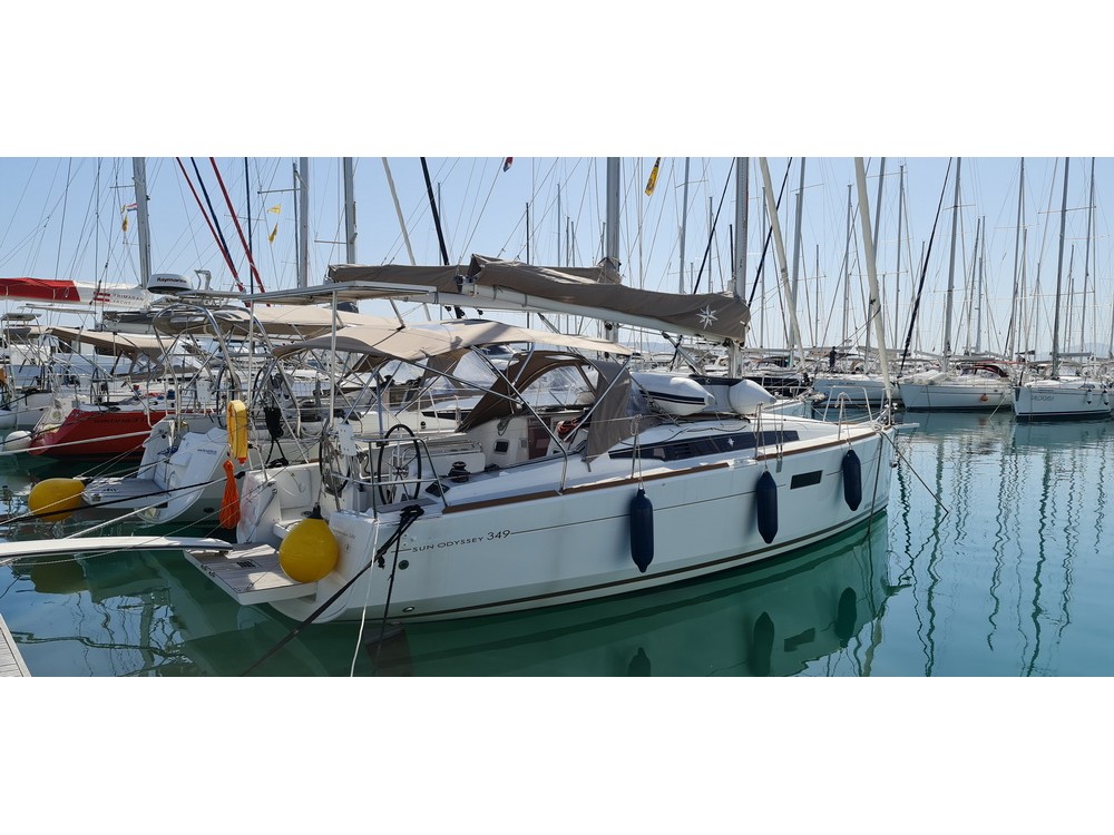 Sun Odyssey 349 — photo 1