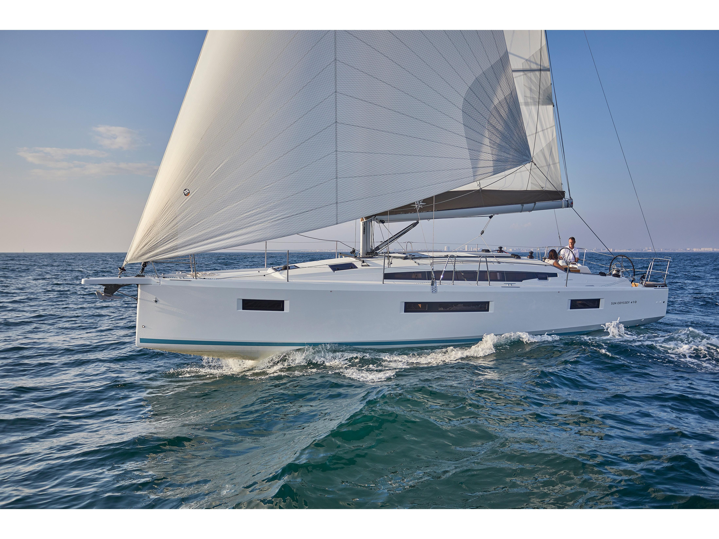 Sun Odyssey 410 — photo 1