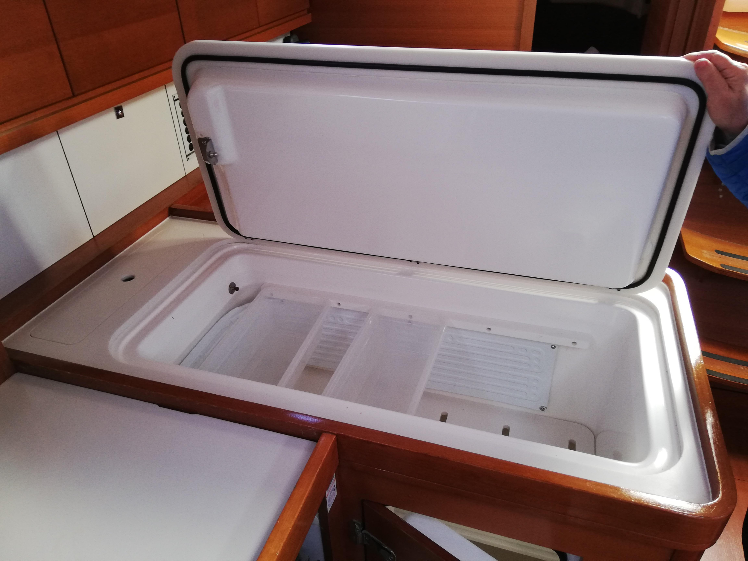 Dufour 450 Owner version — photo 4