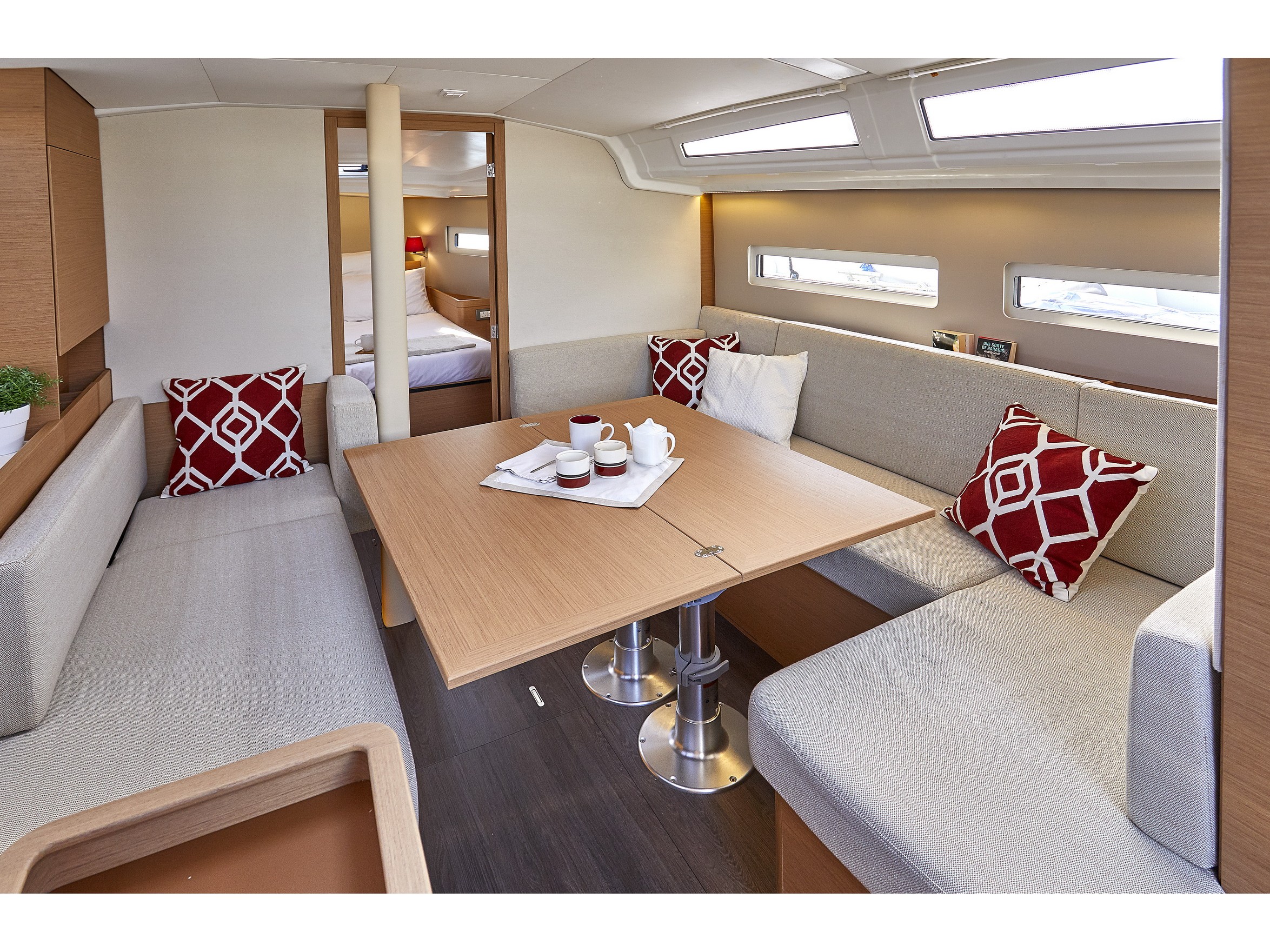 Sun Odyssey 410 — photo 6