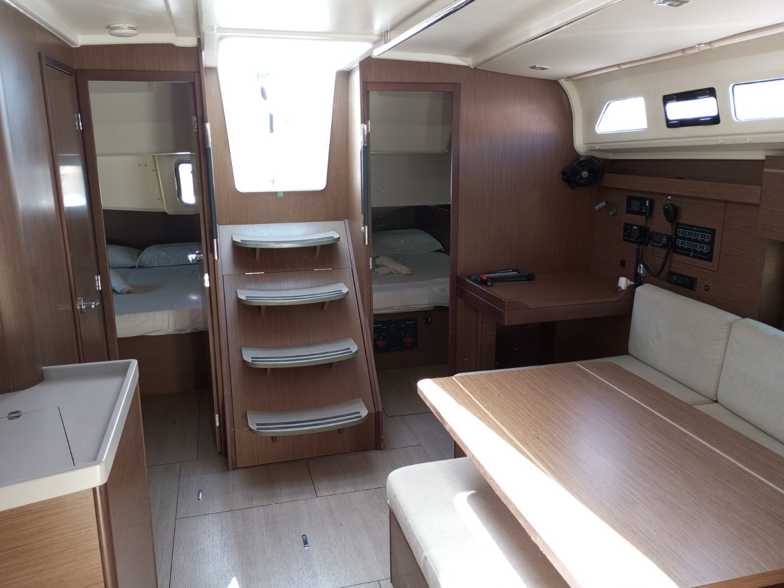 Oceanis 40.1 — photo 5