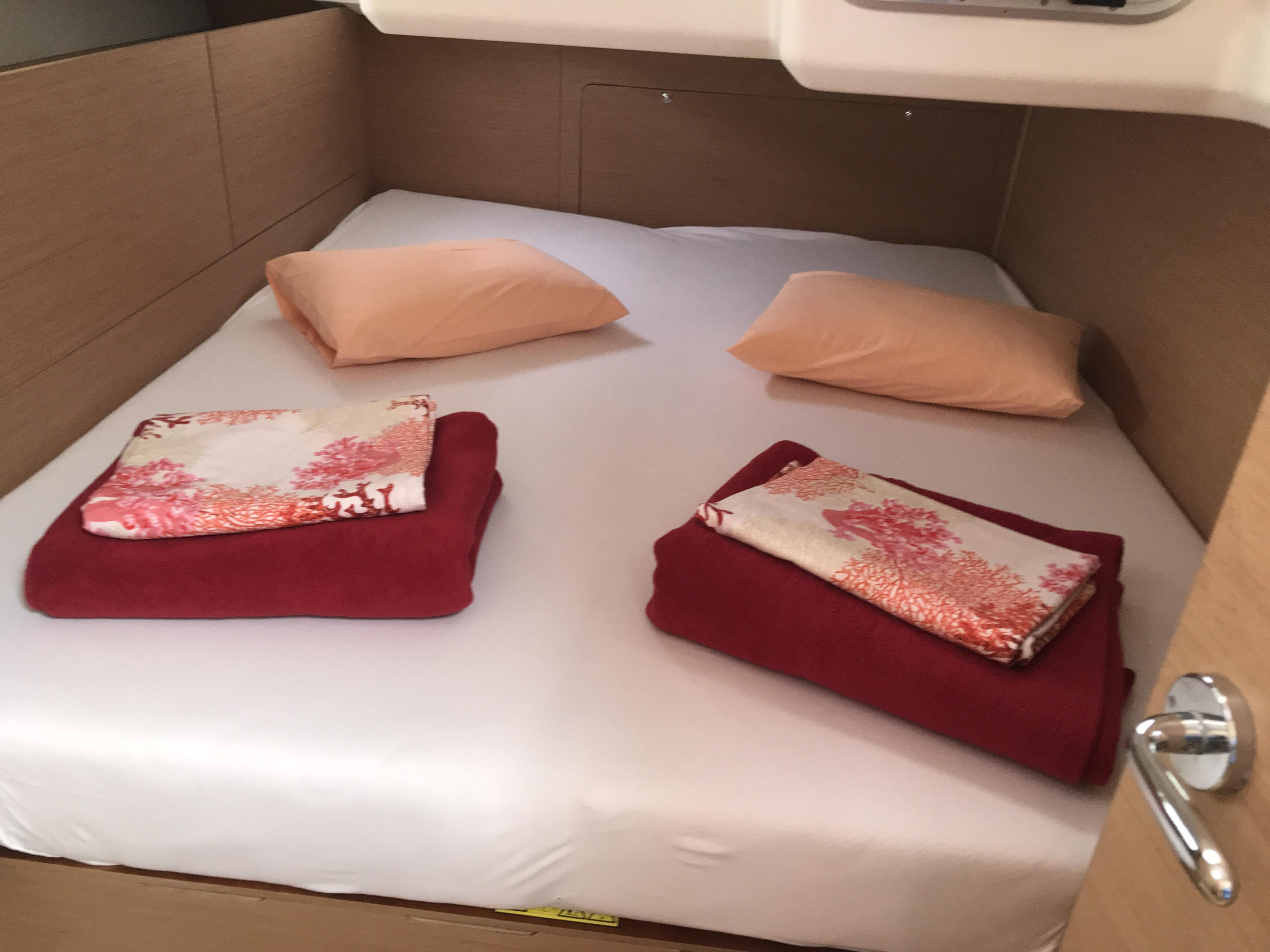 Sun Odyssey 440 / 4 cabins — photo 3