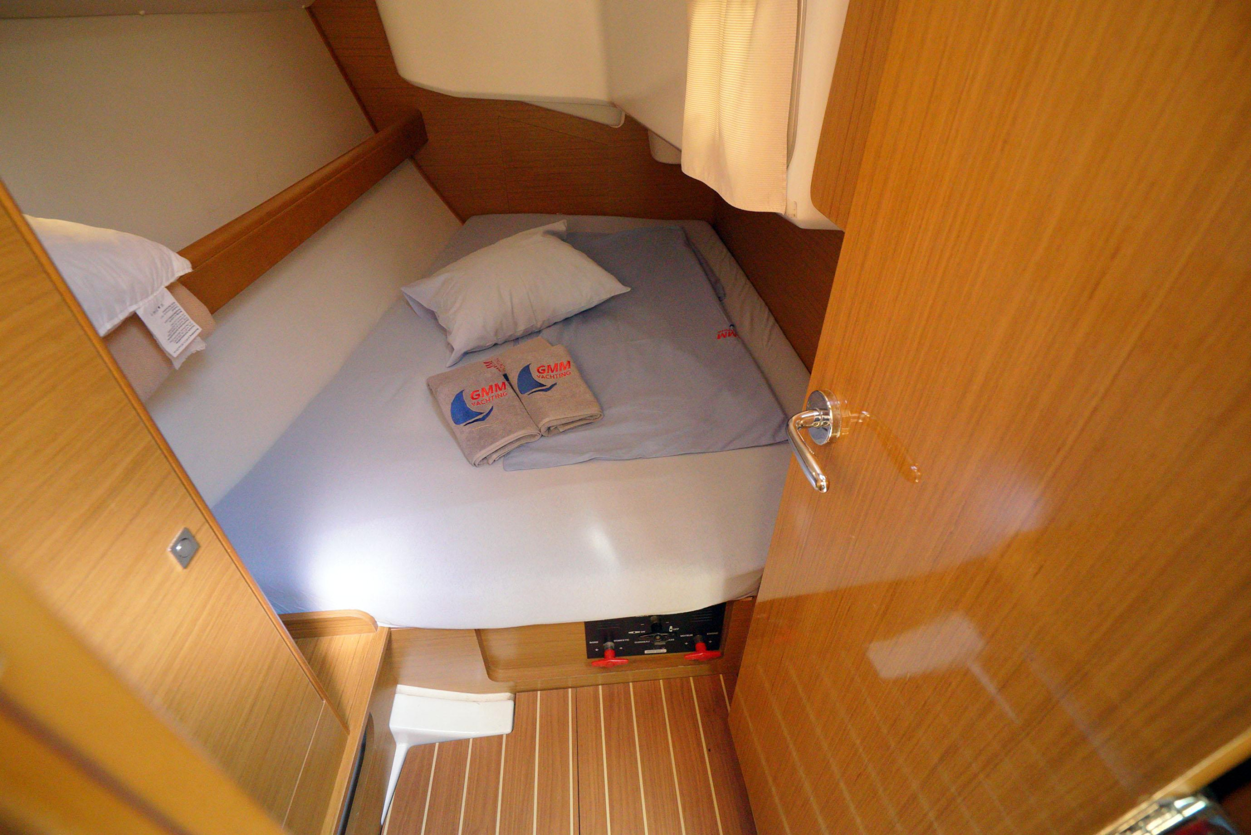 Sun Odyssey 36i — photo 4