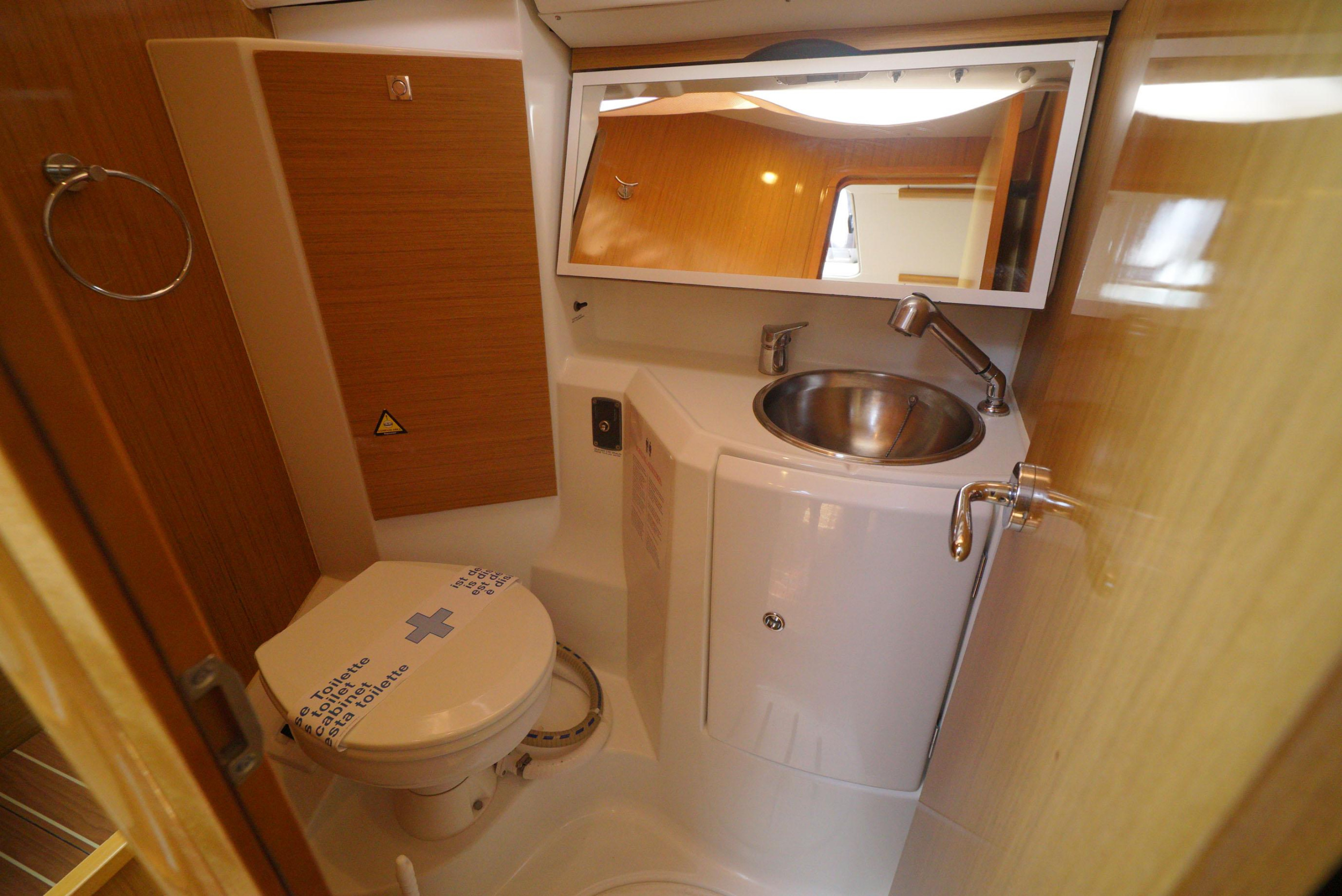 Sun Odyssey 36i — photo 19