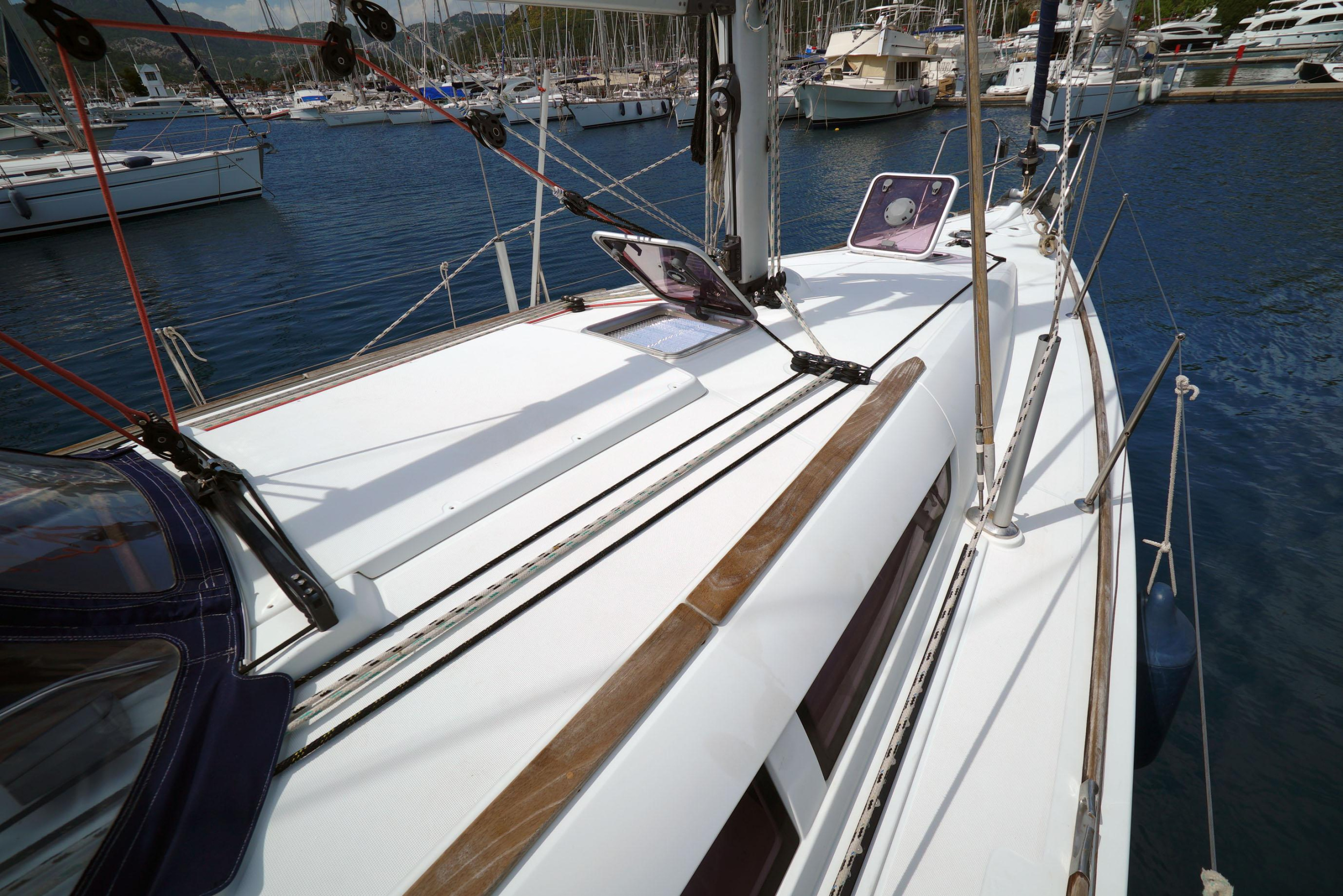Sun Odyssey 36i — photo 14