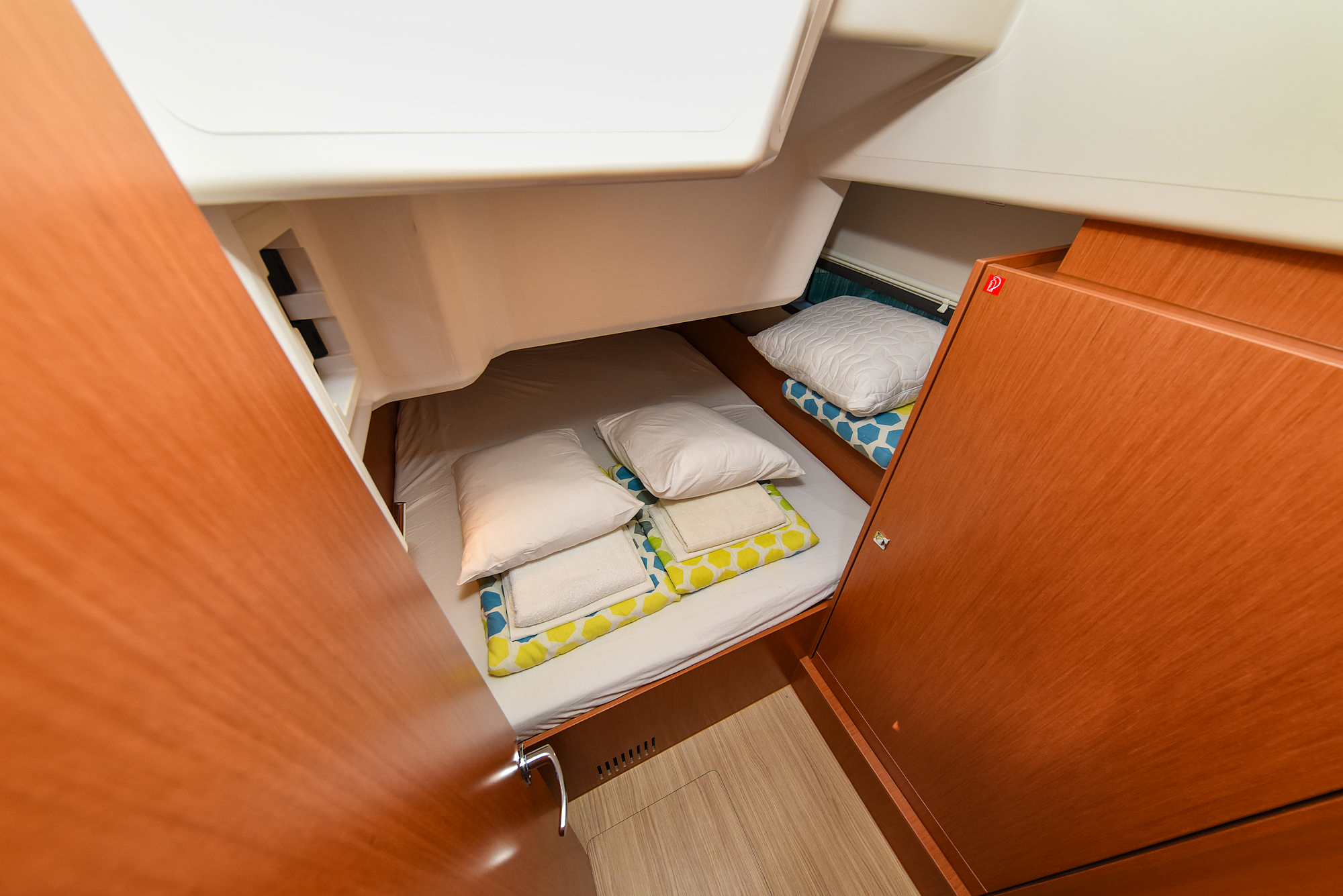 Bavaria C38 — photo 77