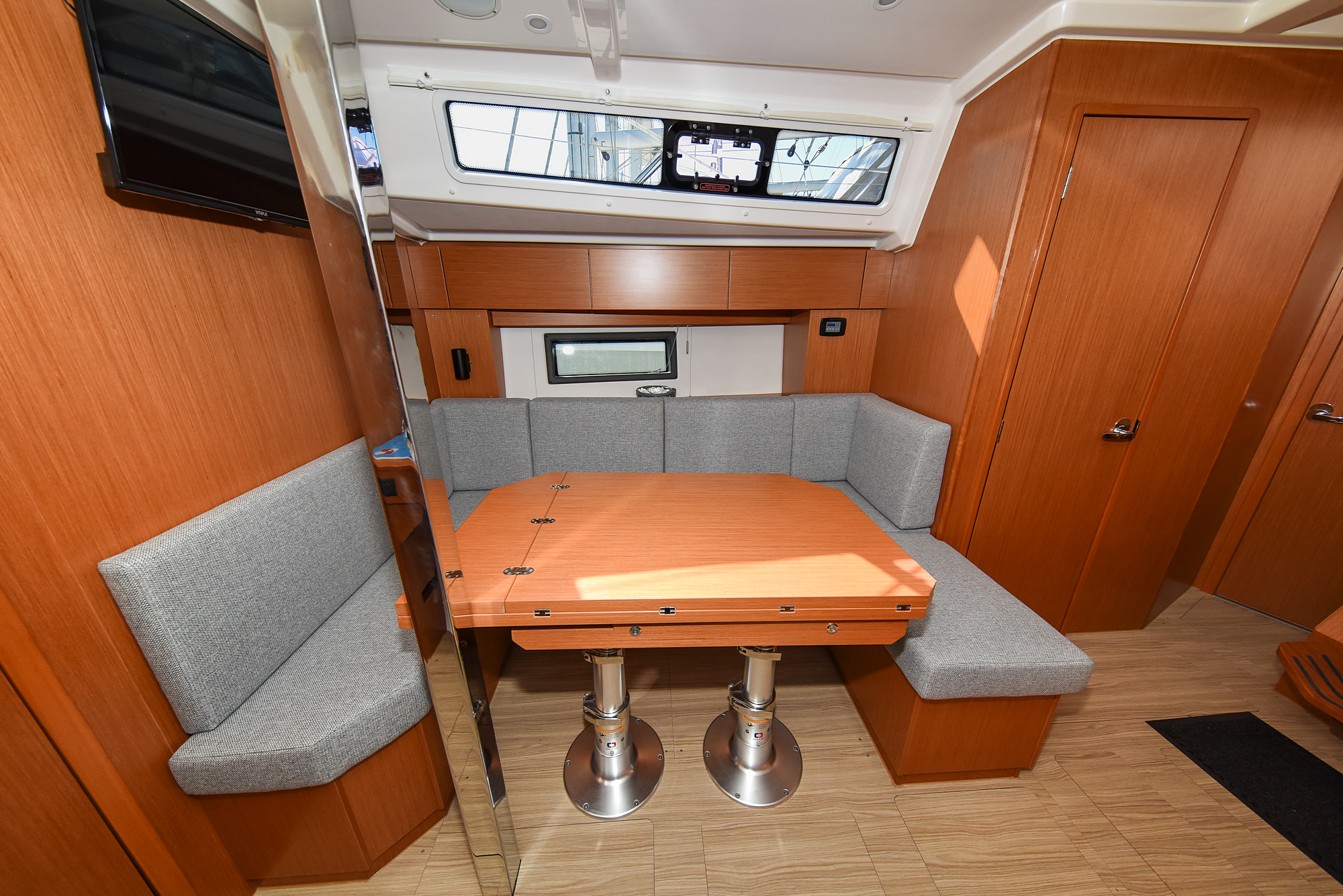 Bavaria C38 — photo 95