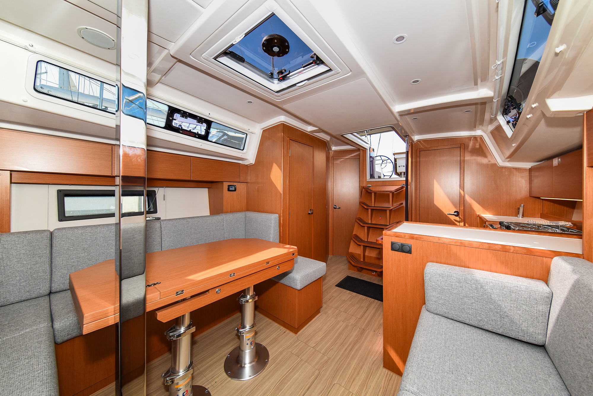 Bavaria C38 — photo 23