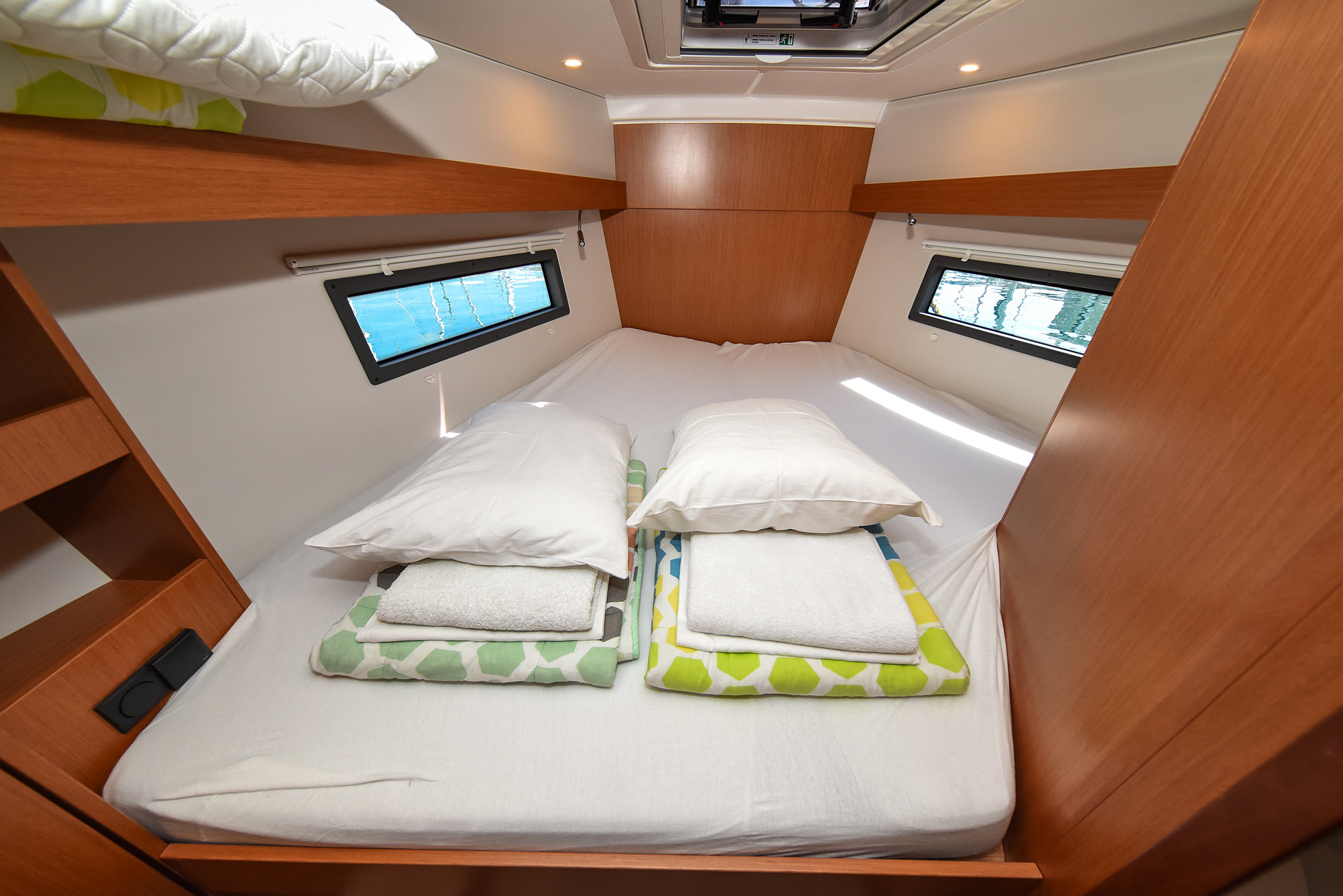 Bavaria C38 — photo 21
