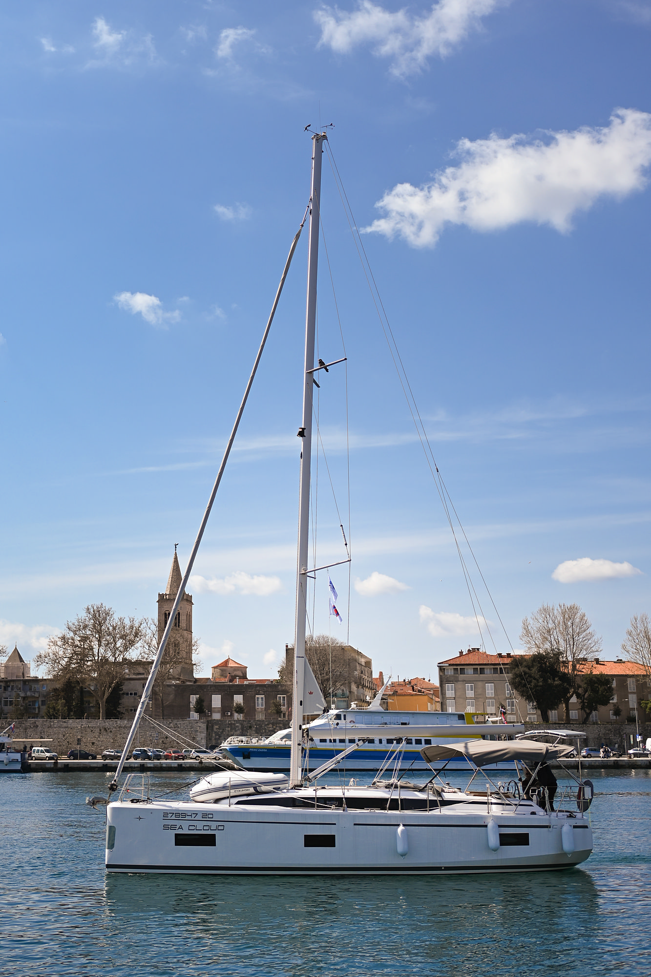 Bavaria C38 — photo 38