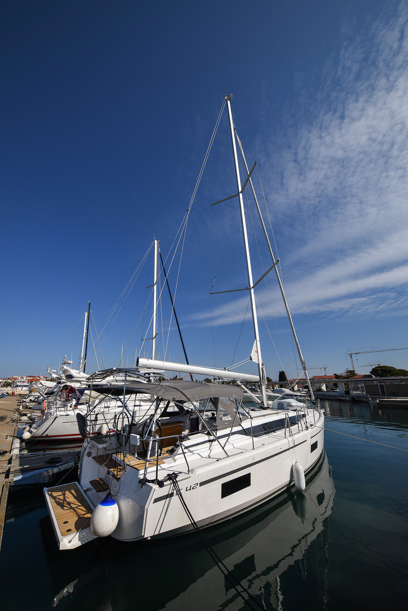 Bavaria C42 — photo 73