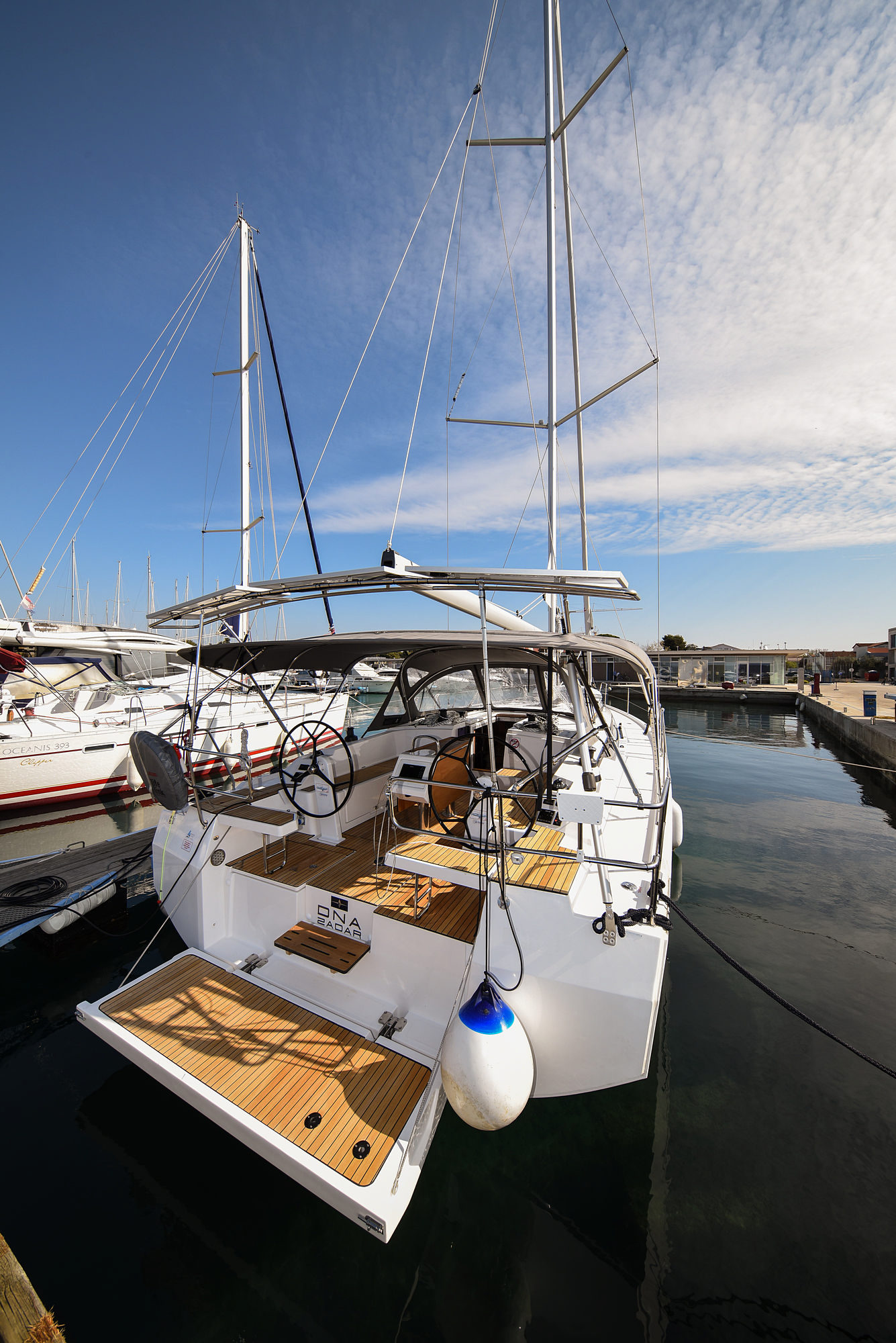 Bavaria C42 — photo 61
