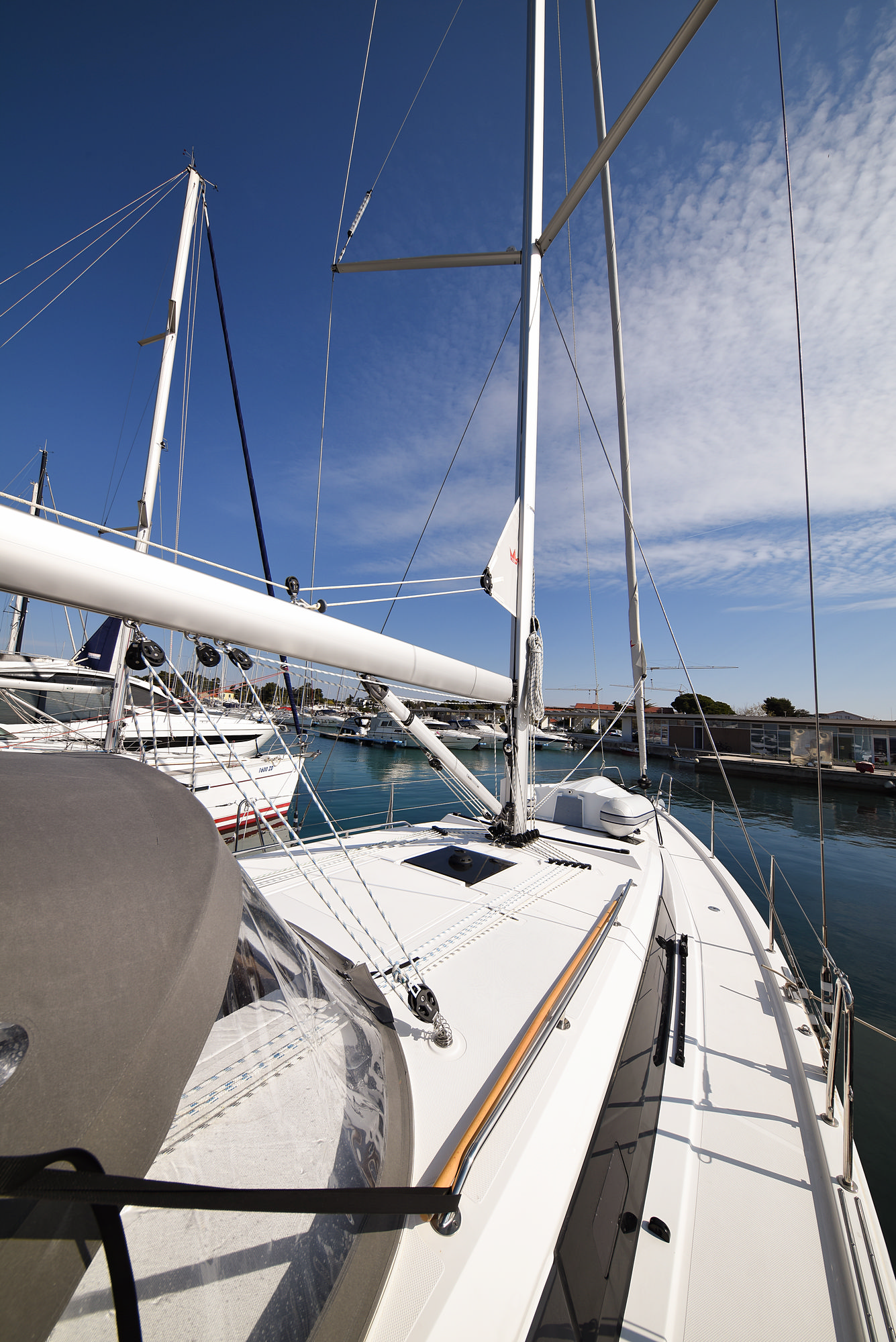 Bavaria C42 — photo 66