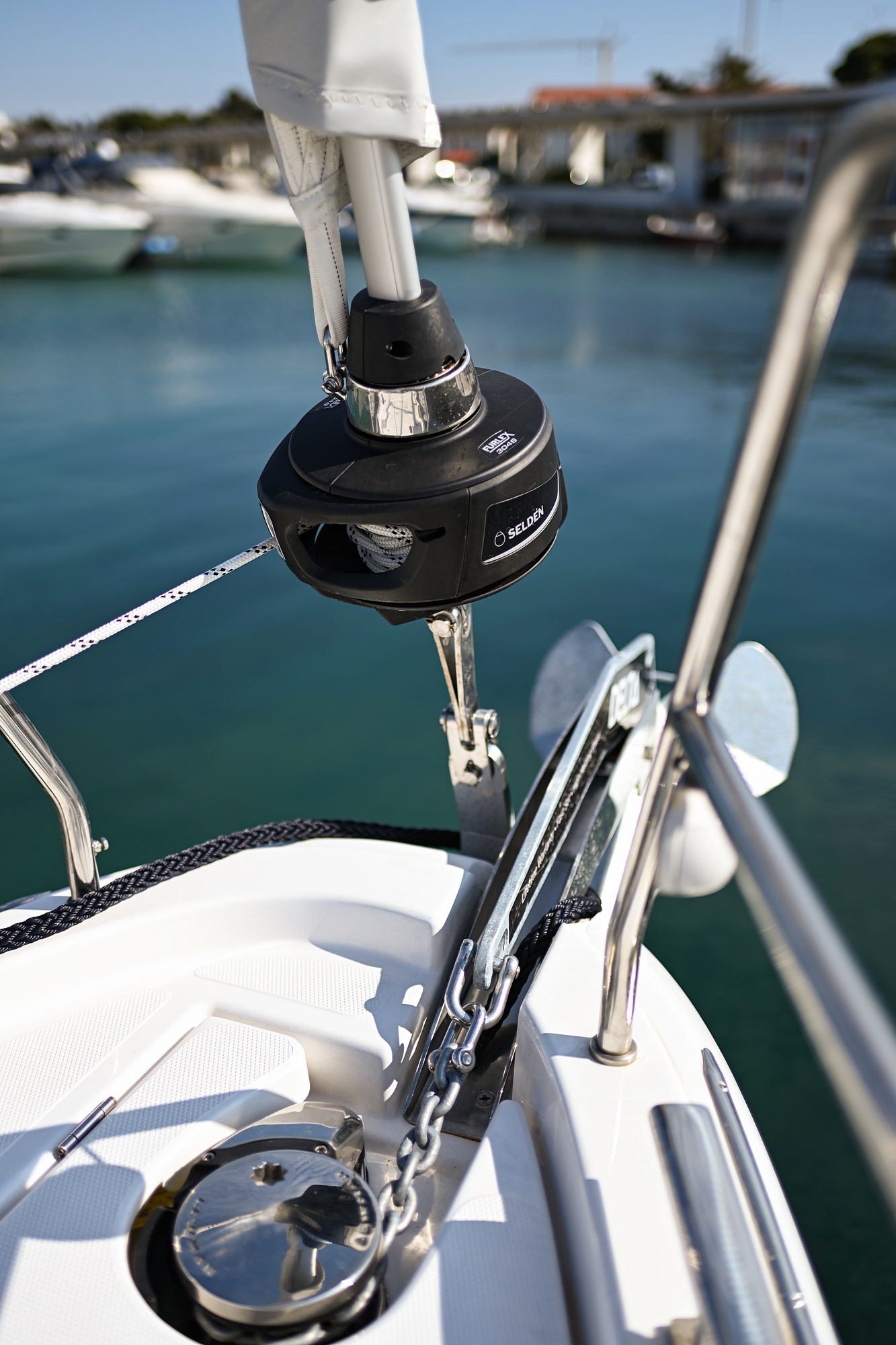 Bavaria C42 — photo 81