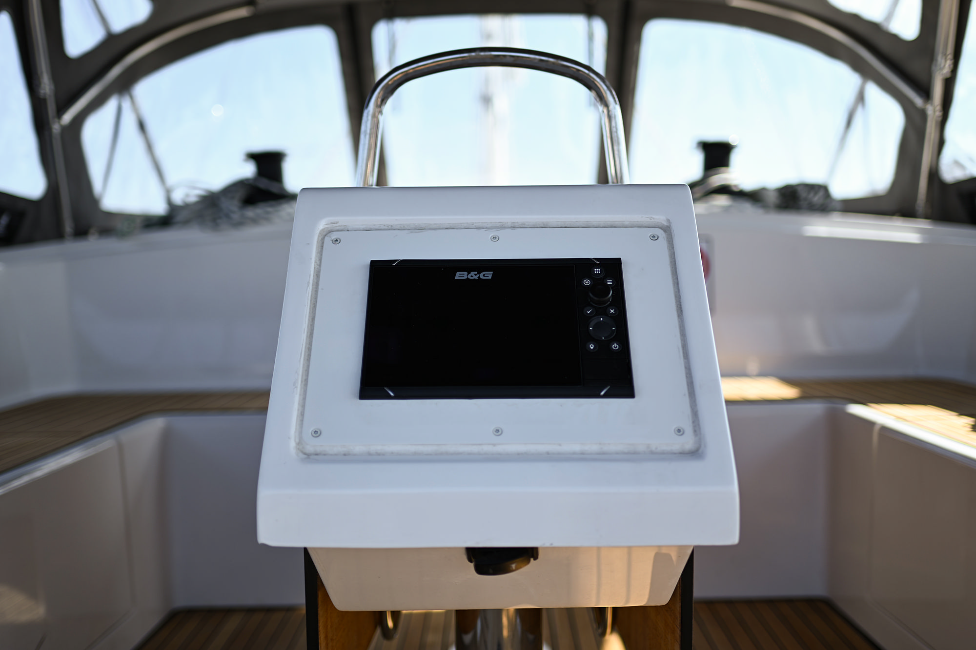 Bavaria C42 — photo 16