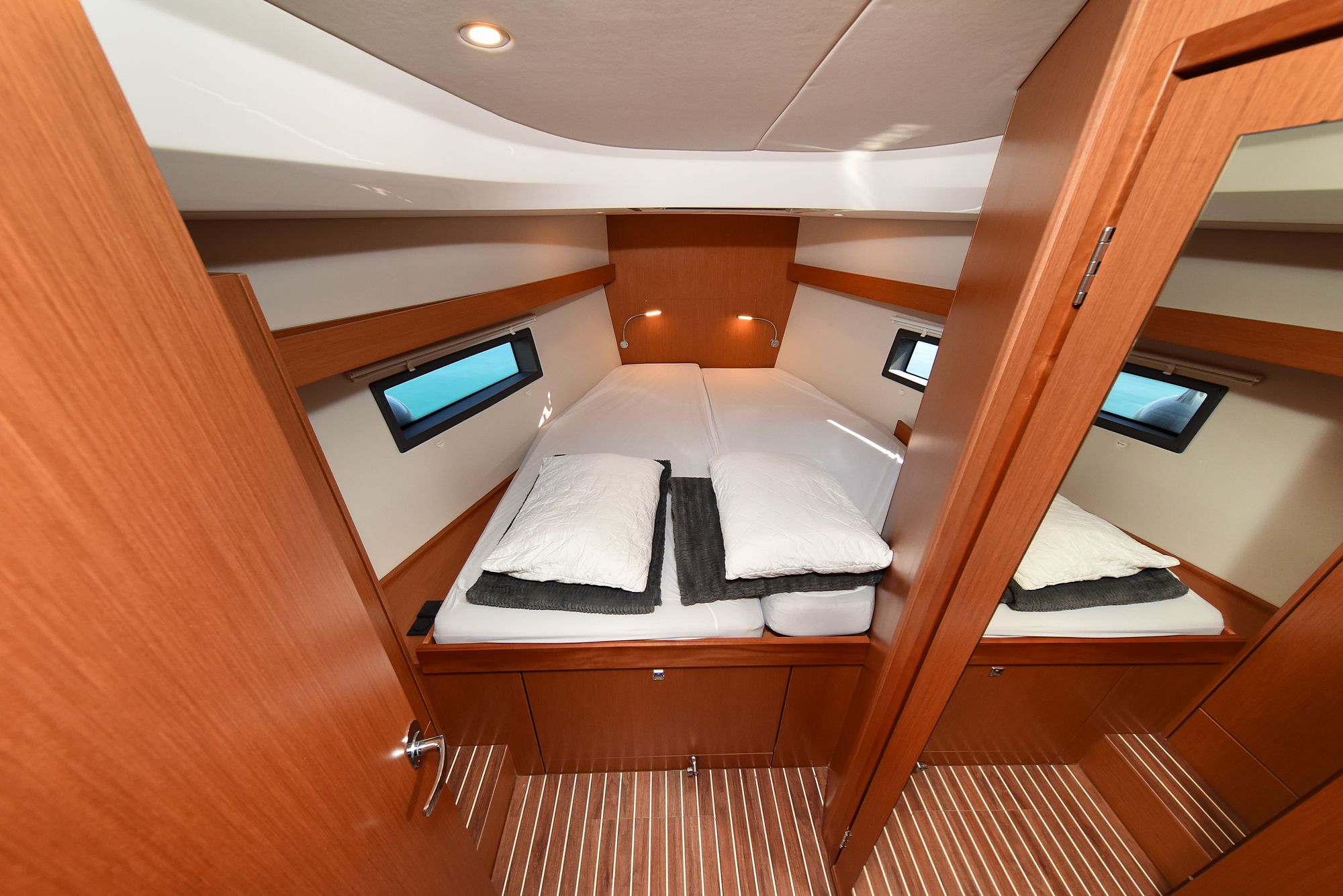 Bavaria C42 — photo 75