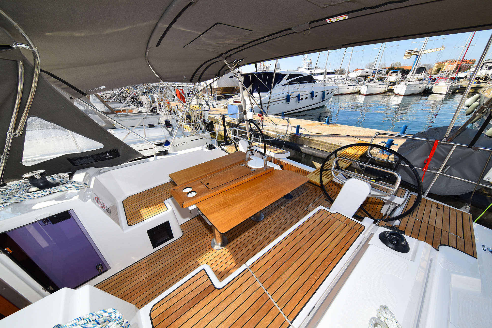 Bavaria C38 — photo 45
