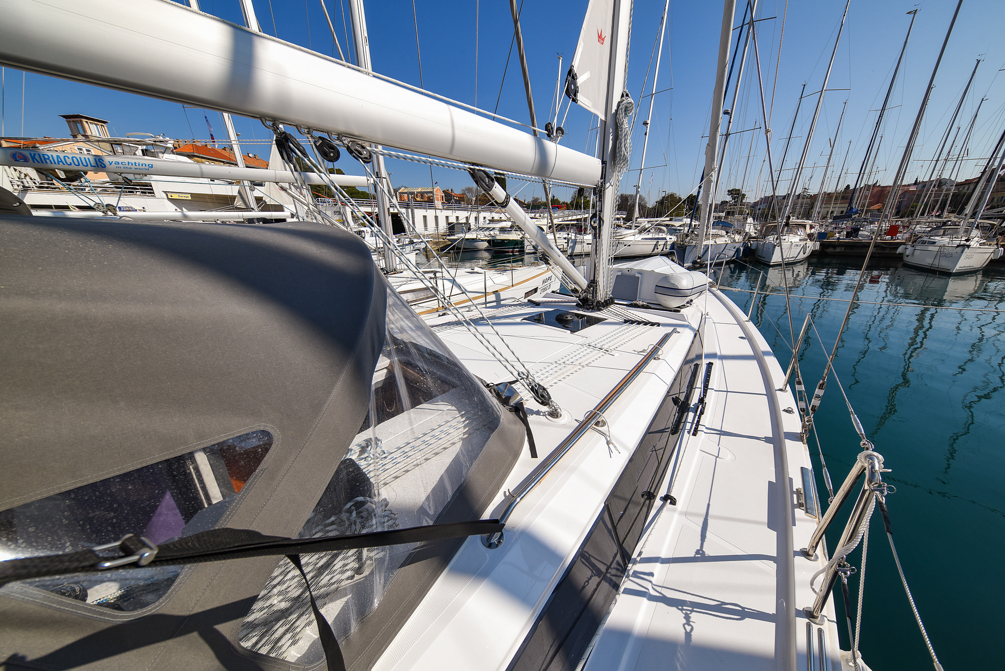 Bavaria C38 — photo 96