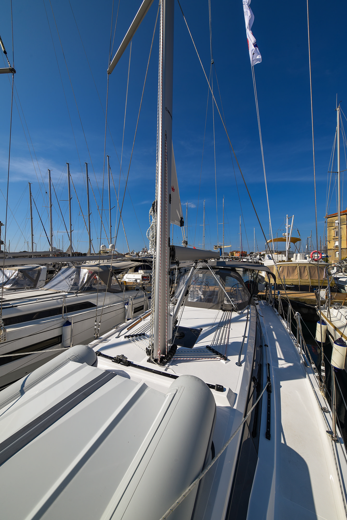 Bavaria C38 — photo 28