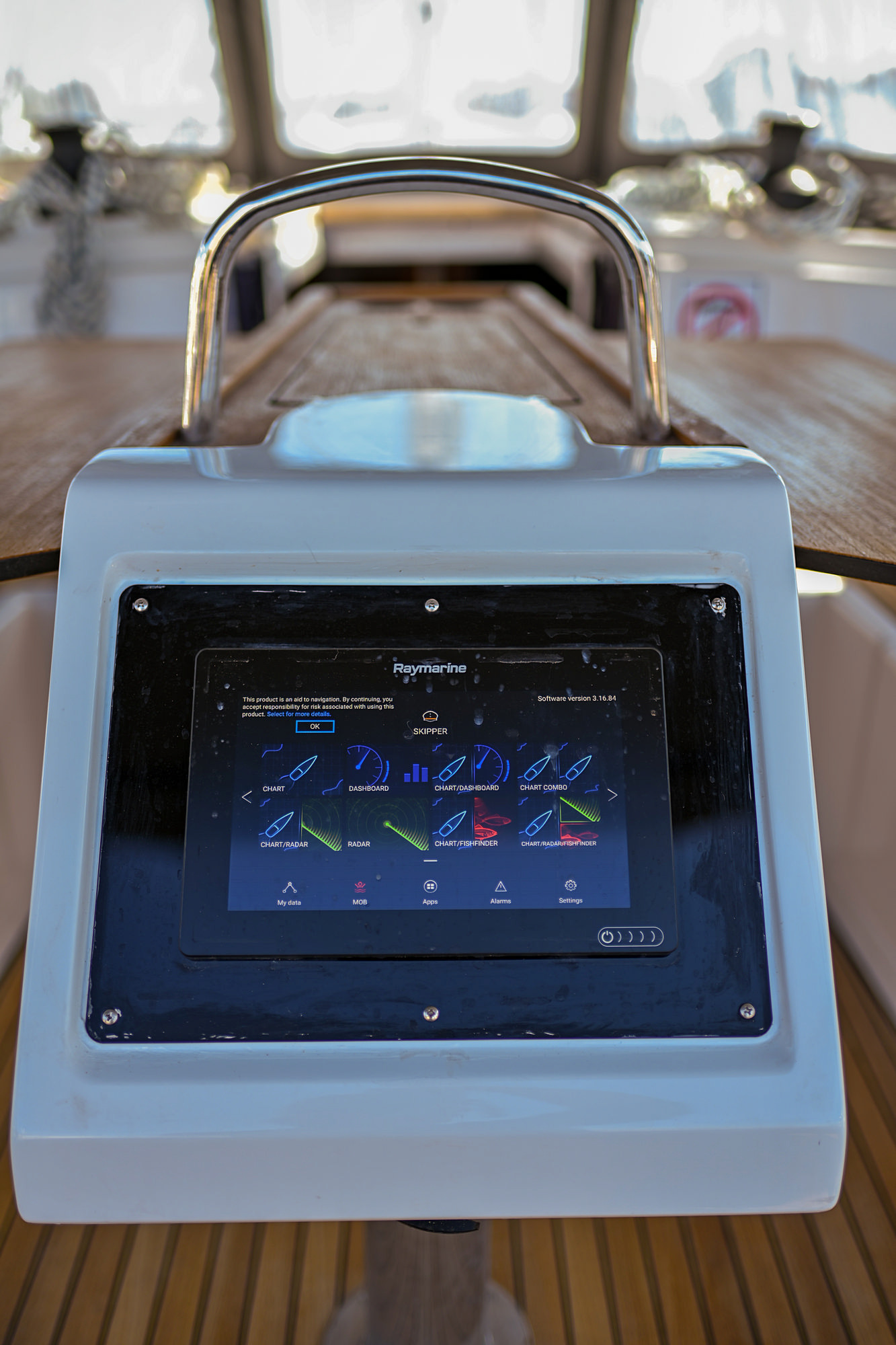 Bavaria C38 — photo 18