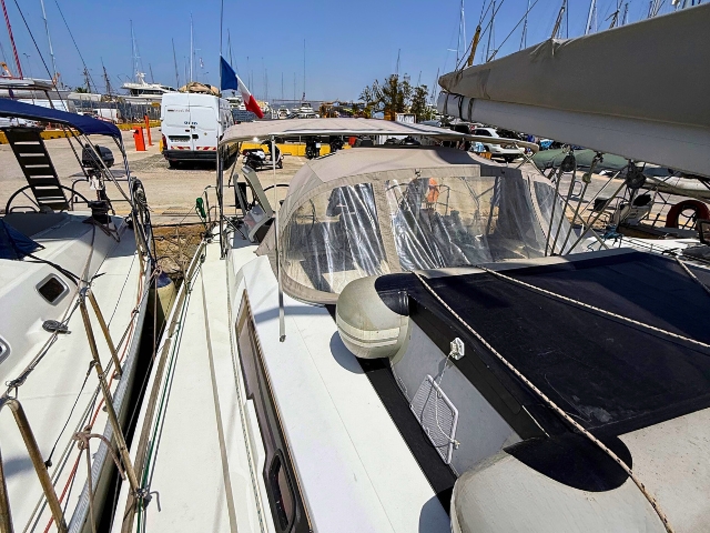 Dufour 410 Grand Large — photo 1