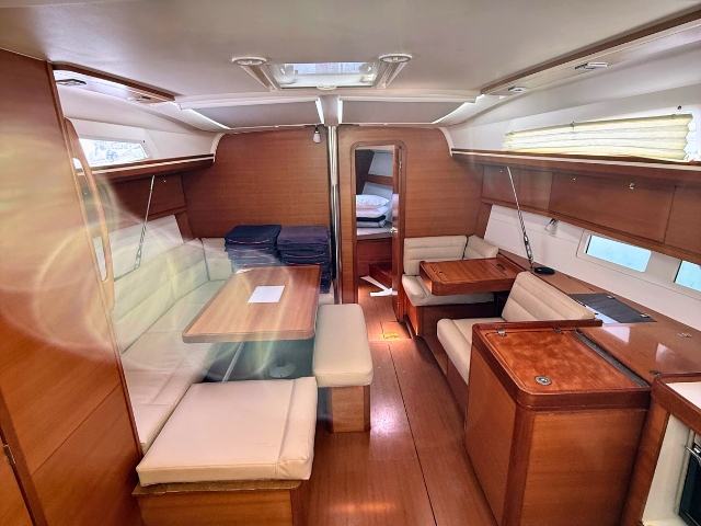Dufour 410 Grand Large — photo 2