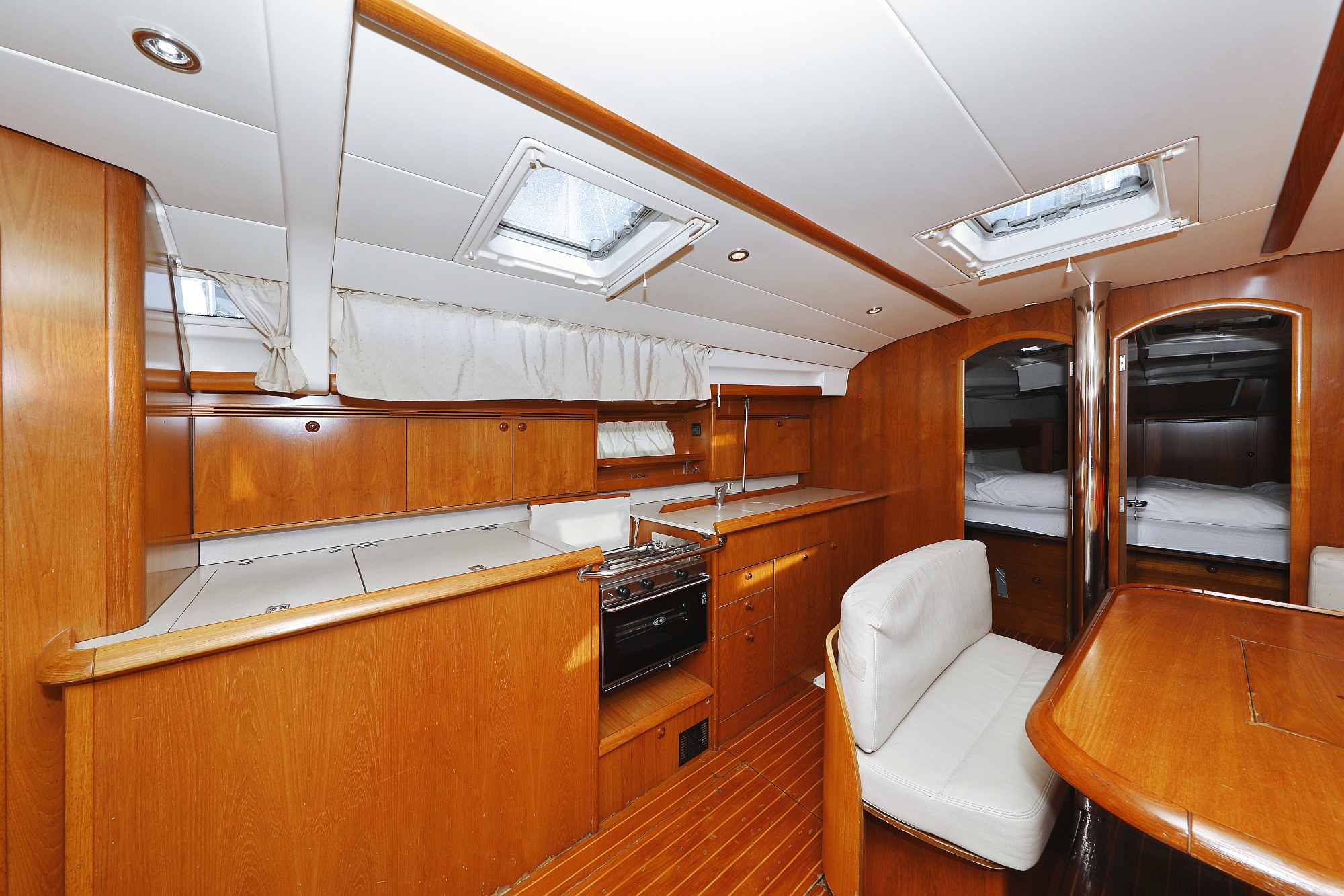Sun Odyssey 45 — photo 9