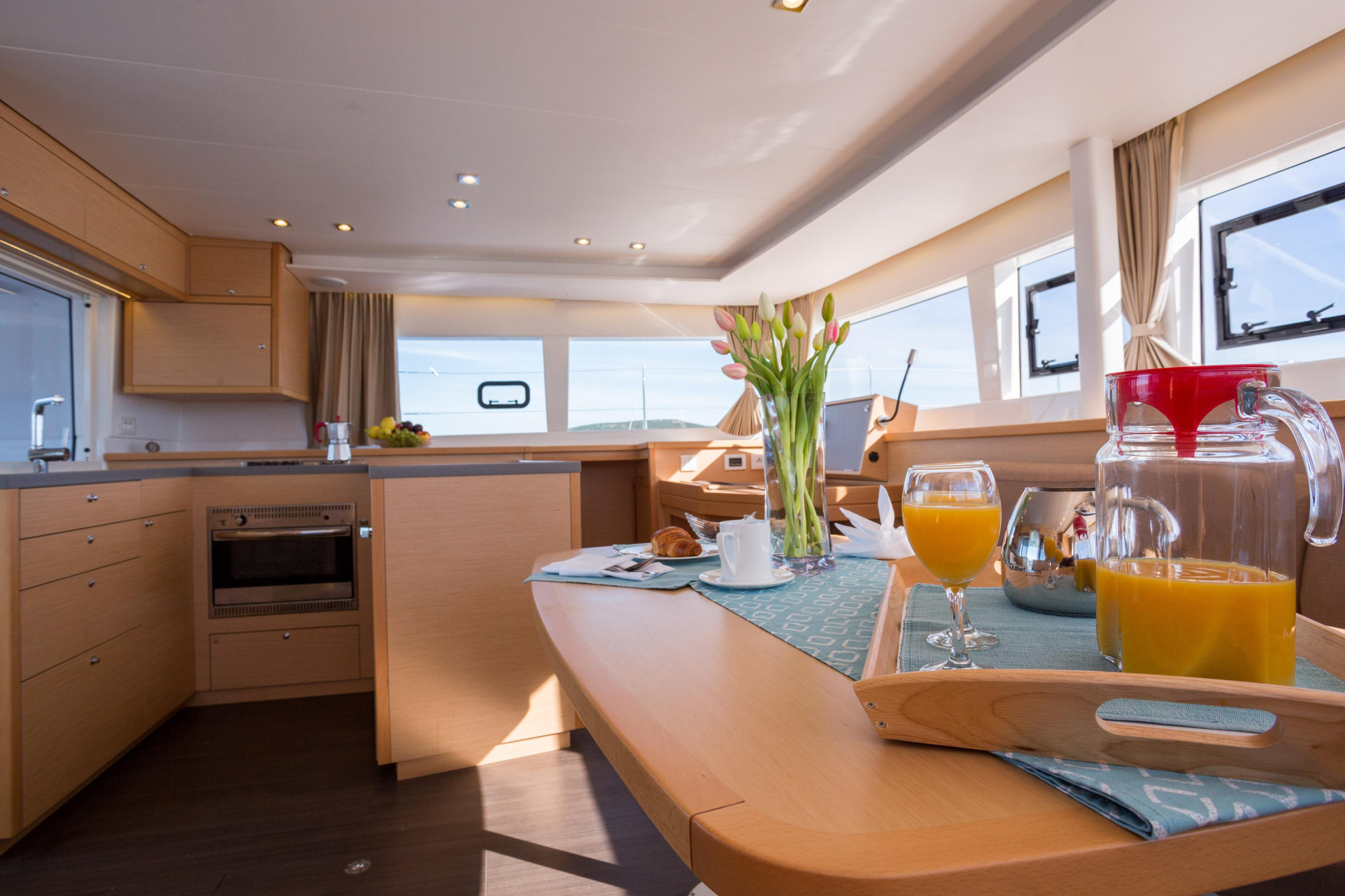 Lagoon 450 F Luxury — photo 12