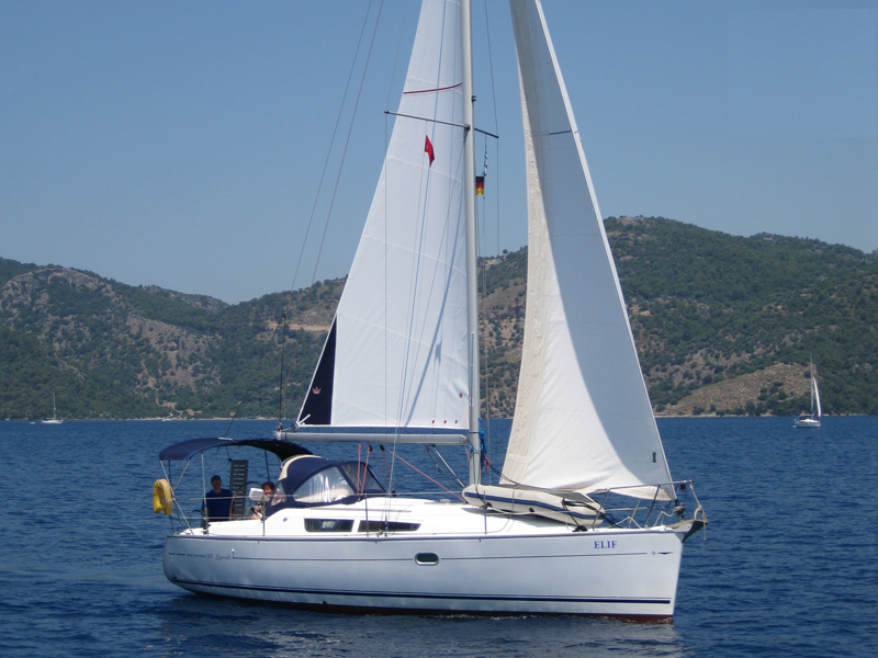 Sun Odyssey 32 i — photo 1