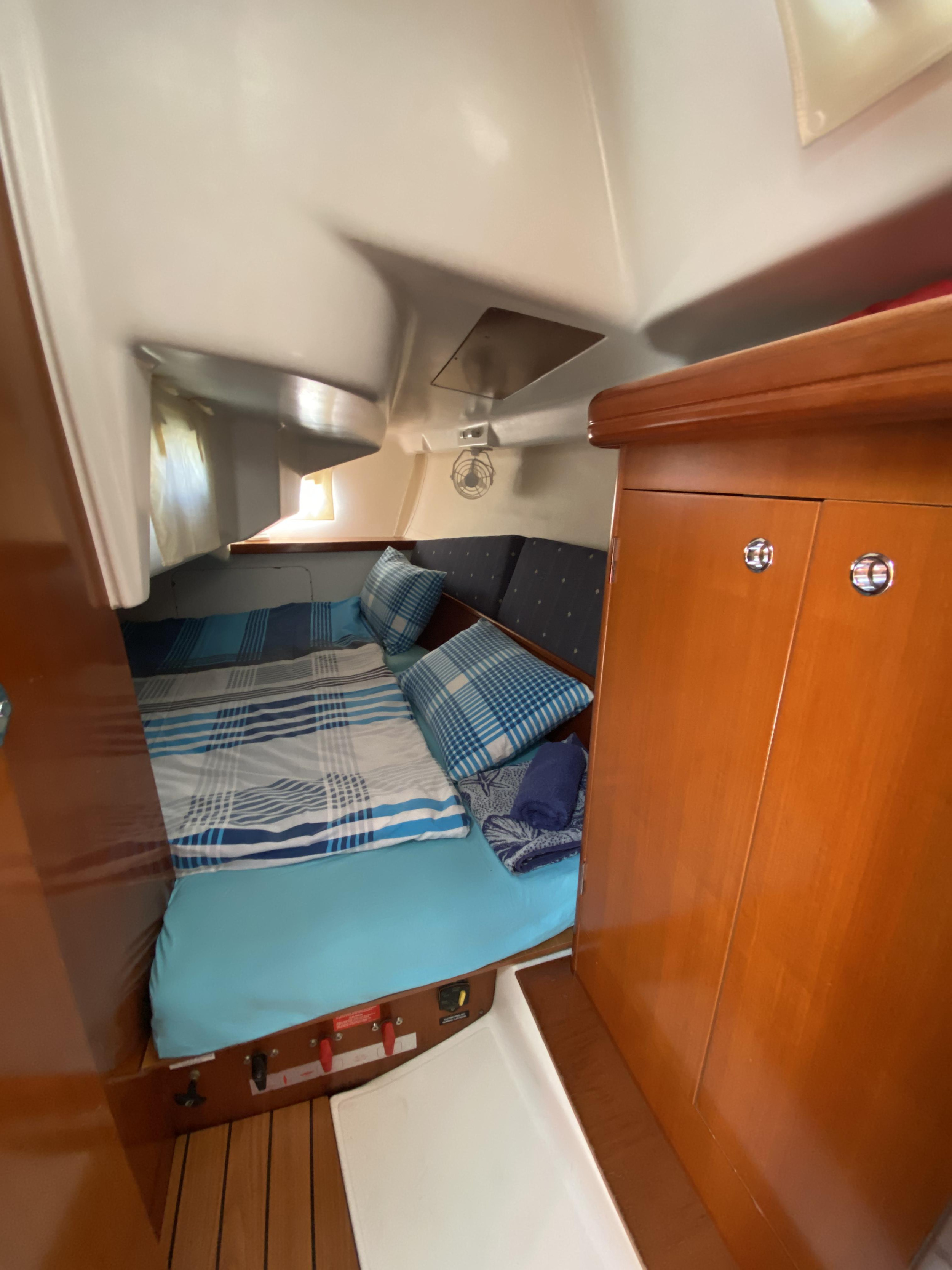 Oceanis 323 — photo 2
