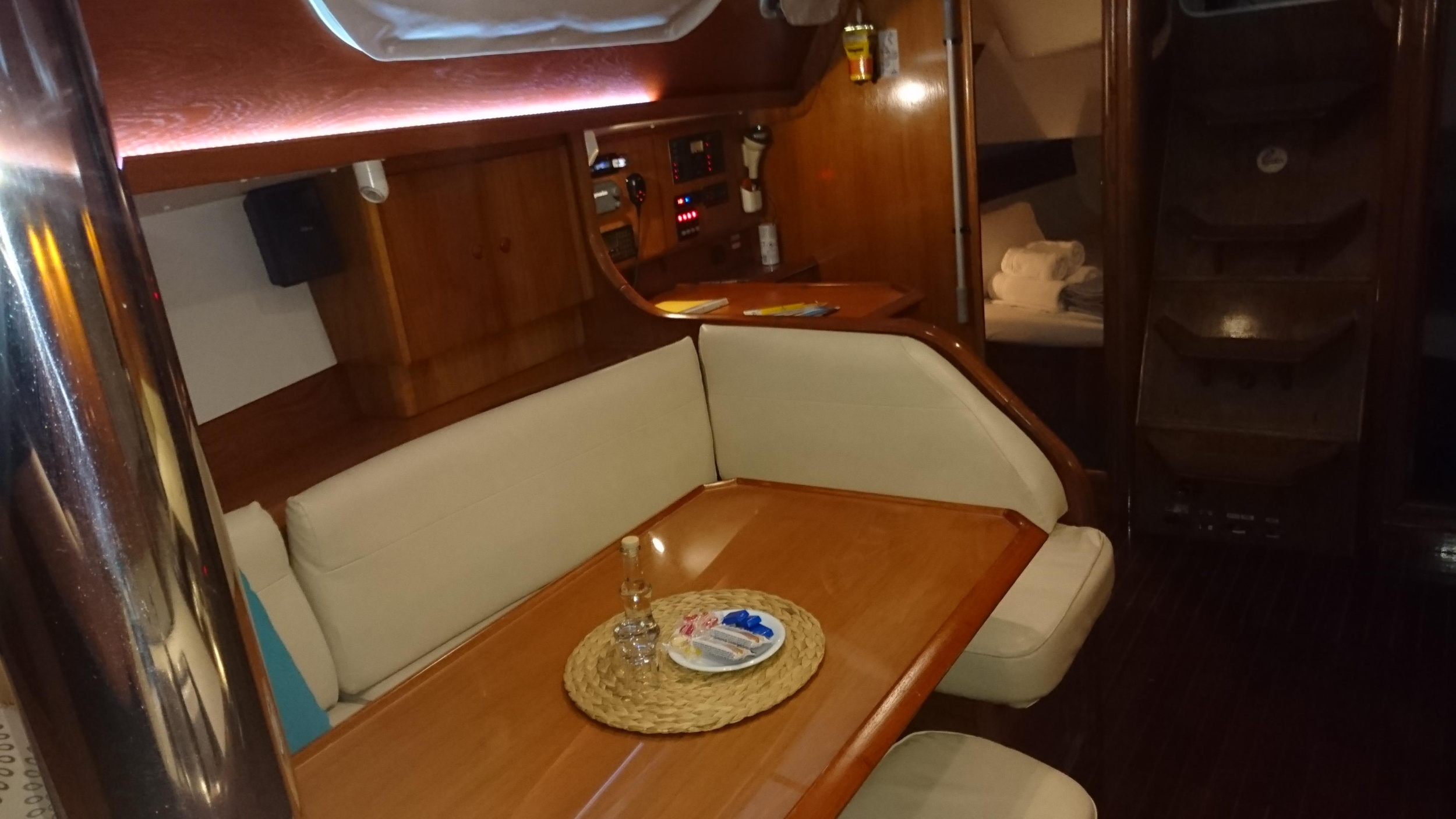 Sun Odyssey 36.2 — photo 17