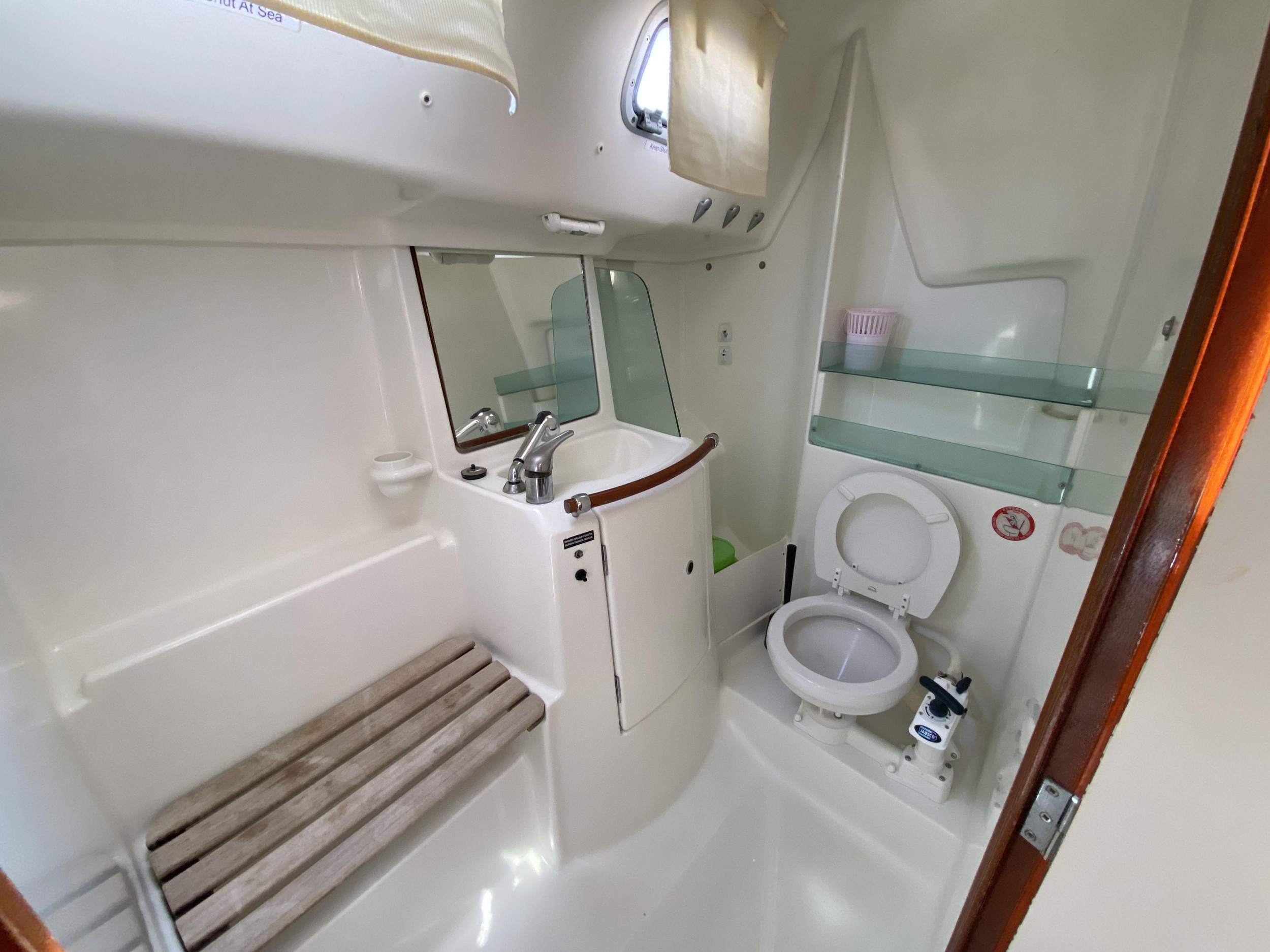 Oceanis 323 — photo 9
