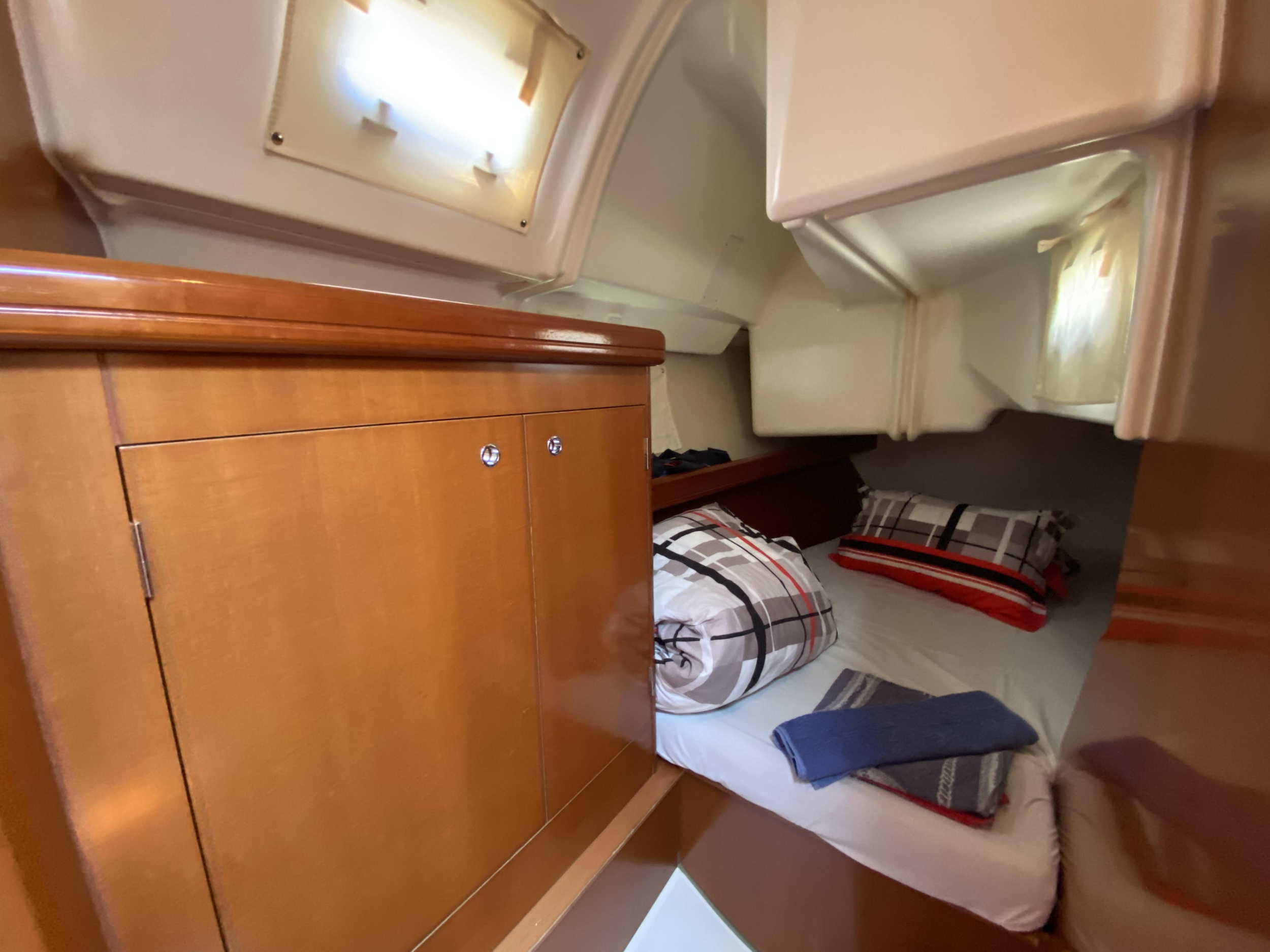 Oceanis 343 — photo 10