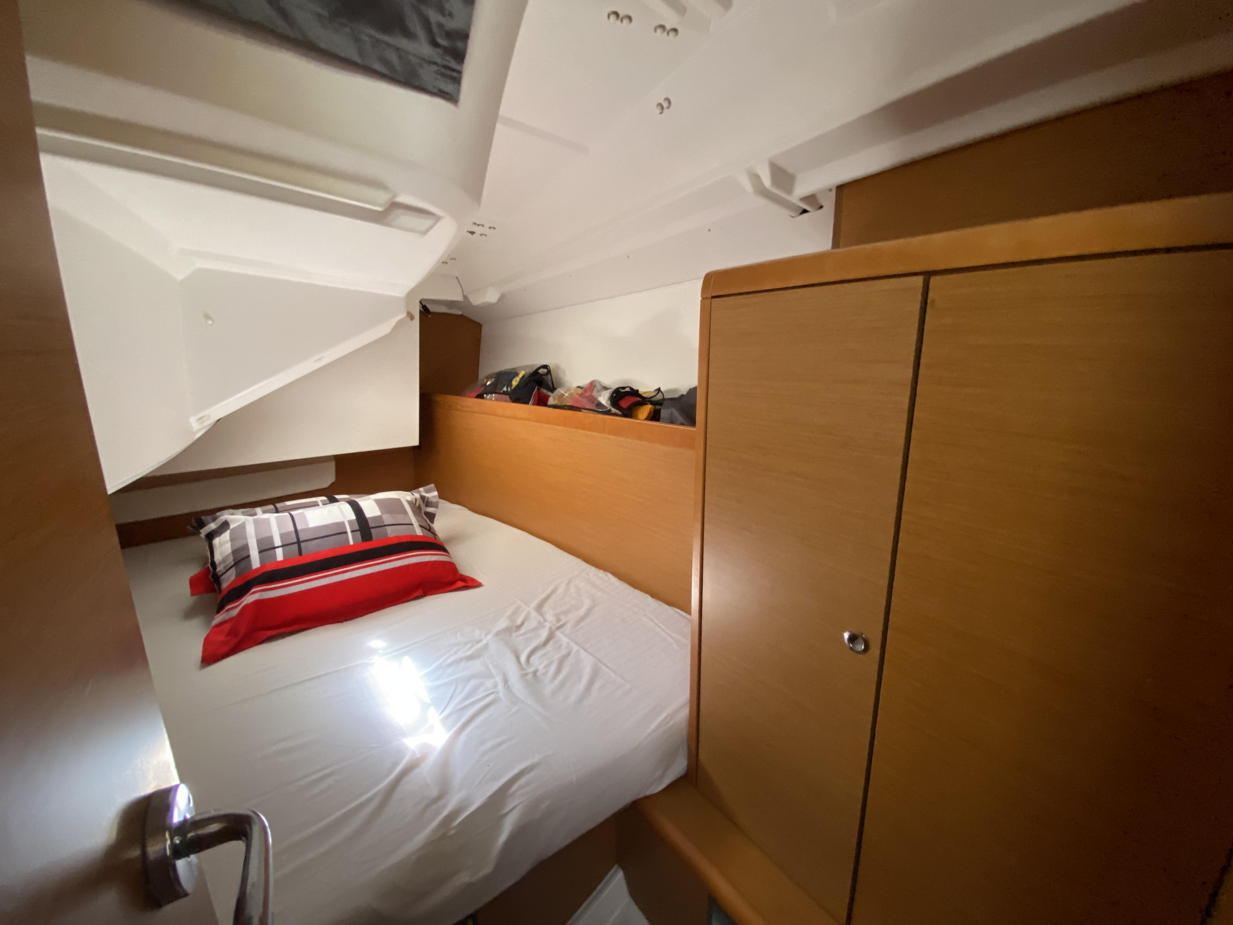 Sun Odyssey 349 — photo 12