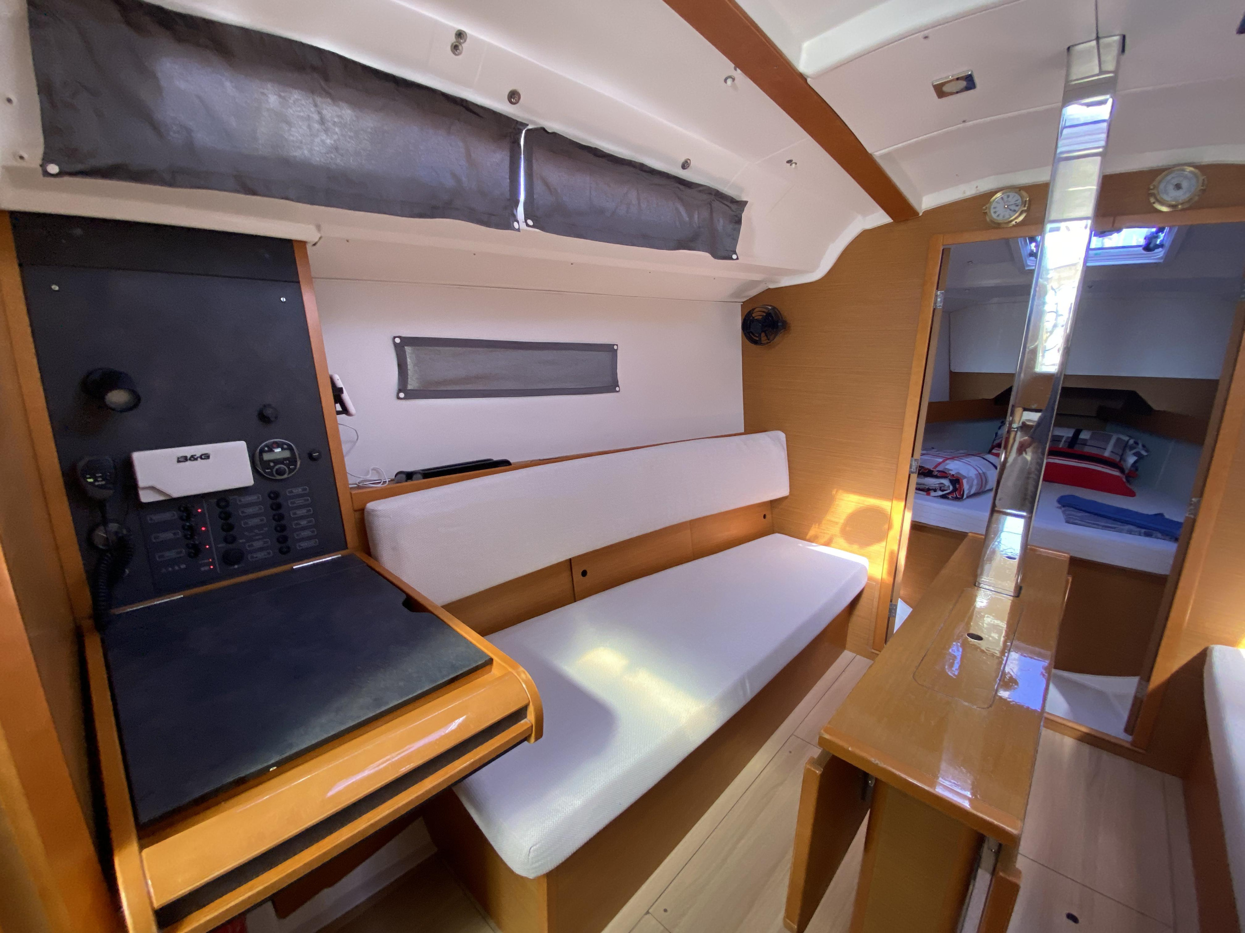 Sun Odyssey 349 — photo 13