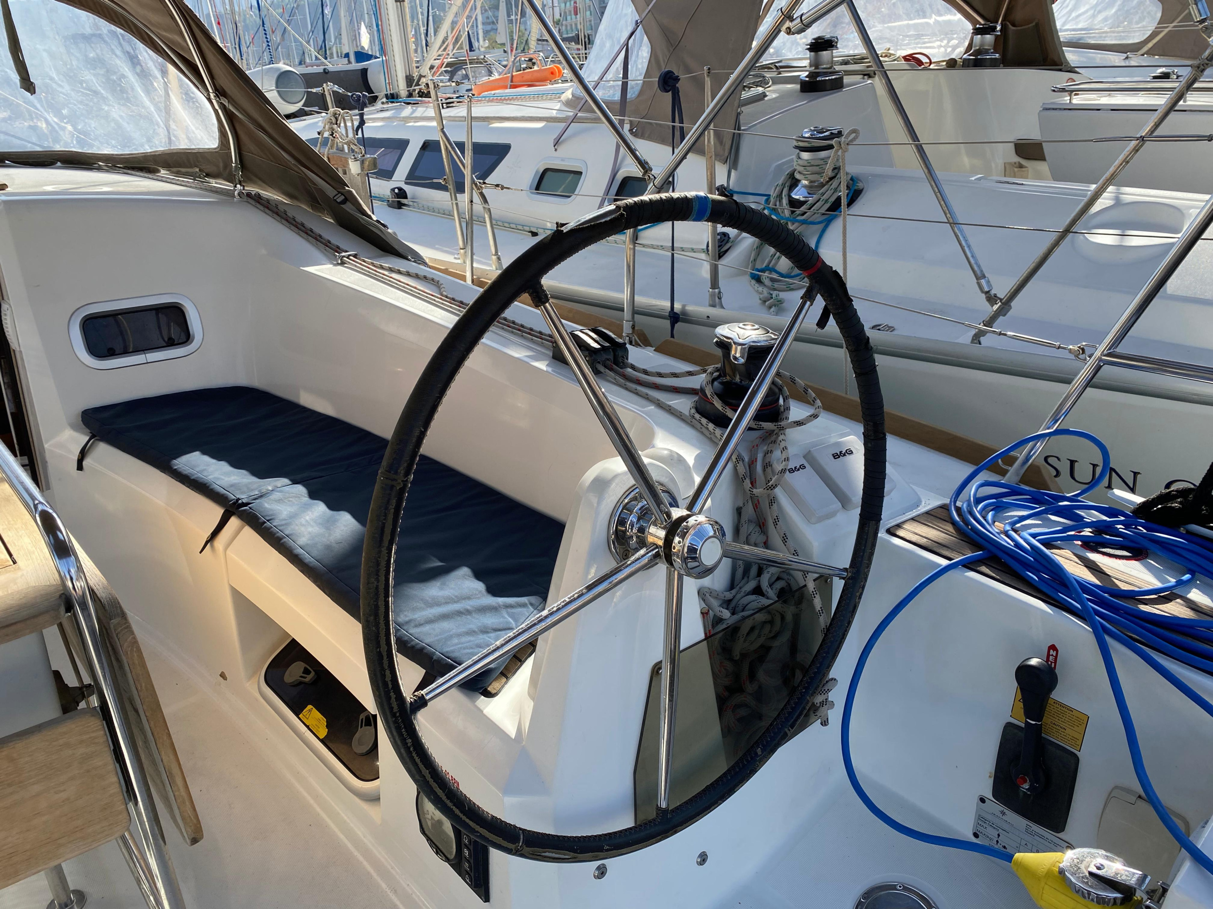 Sun Odyssey 349 — photo 4